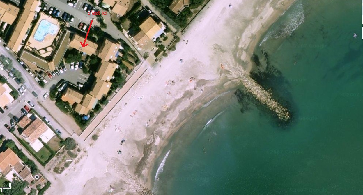 Maisonnette, 25 m from the sea in Frontignan beach