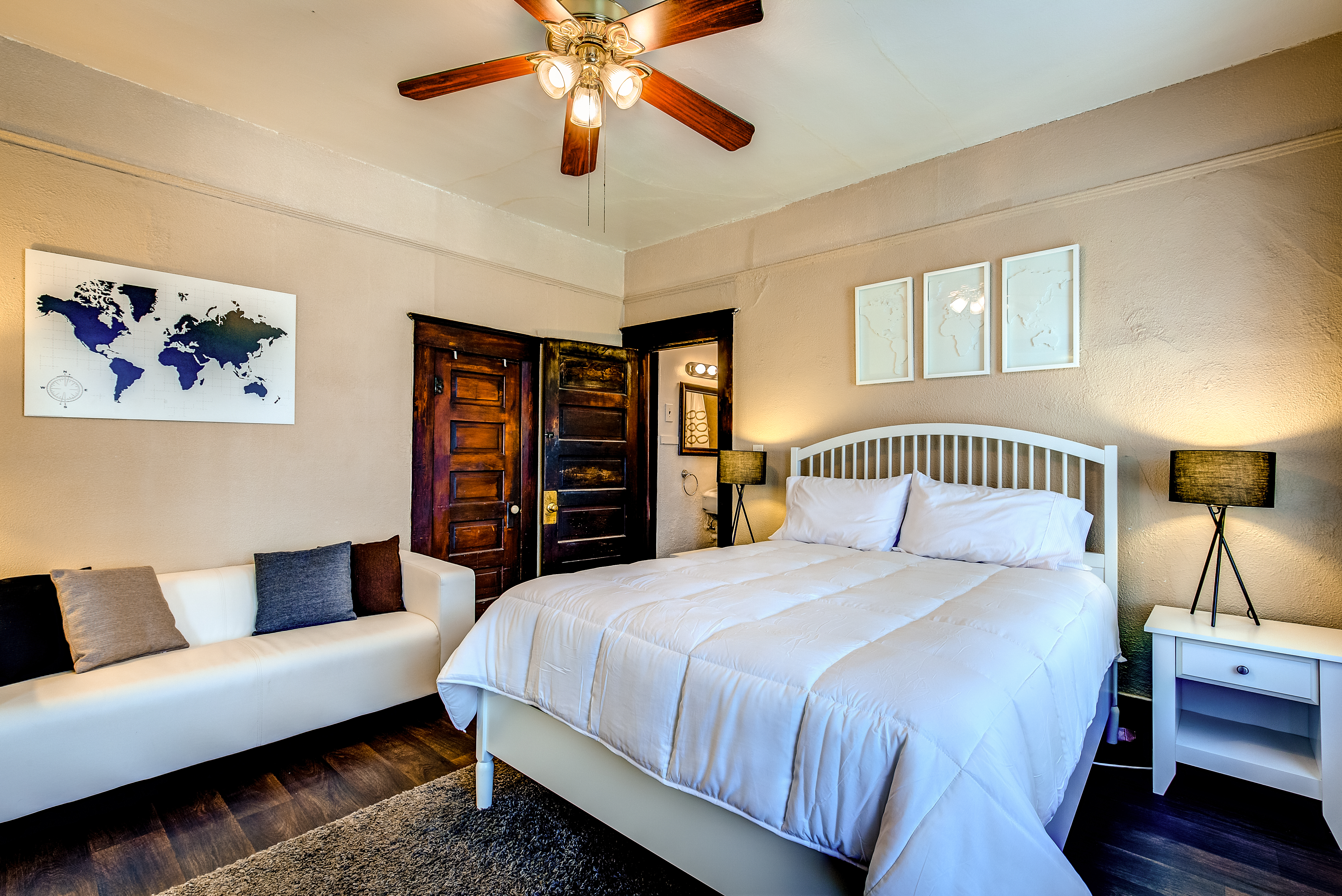 Classic Bungalow MILS: Fairmount Near Magnolia Av in Fort Worth
