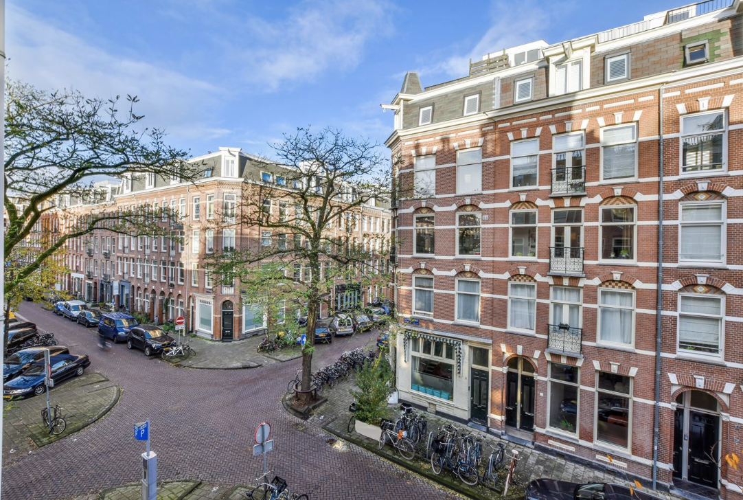 Perfect location near Museumsquare — Amsterdam stay
