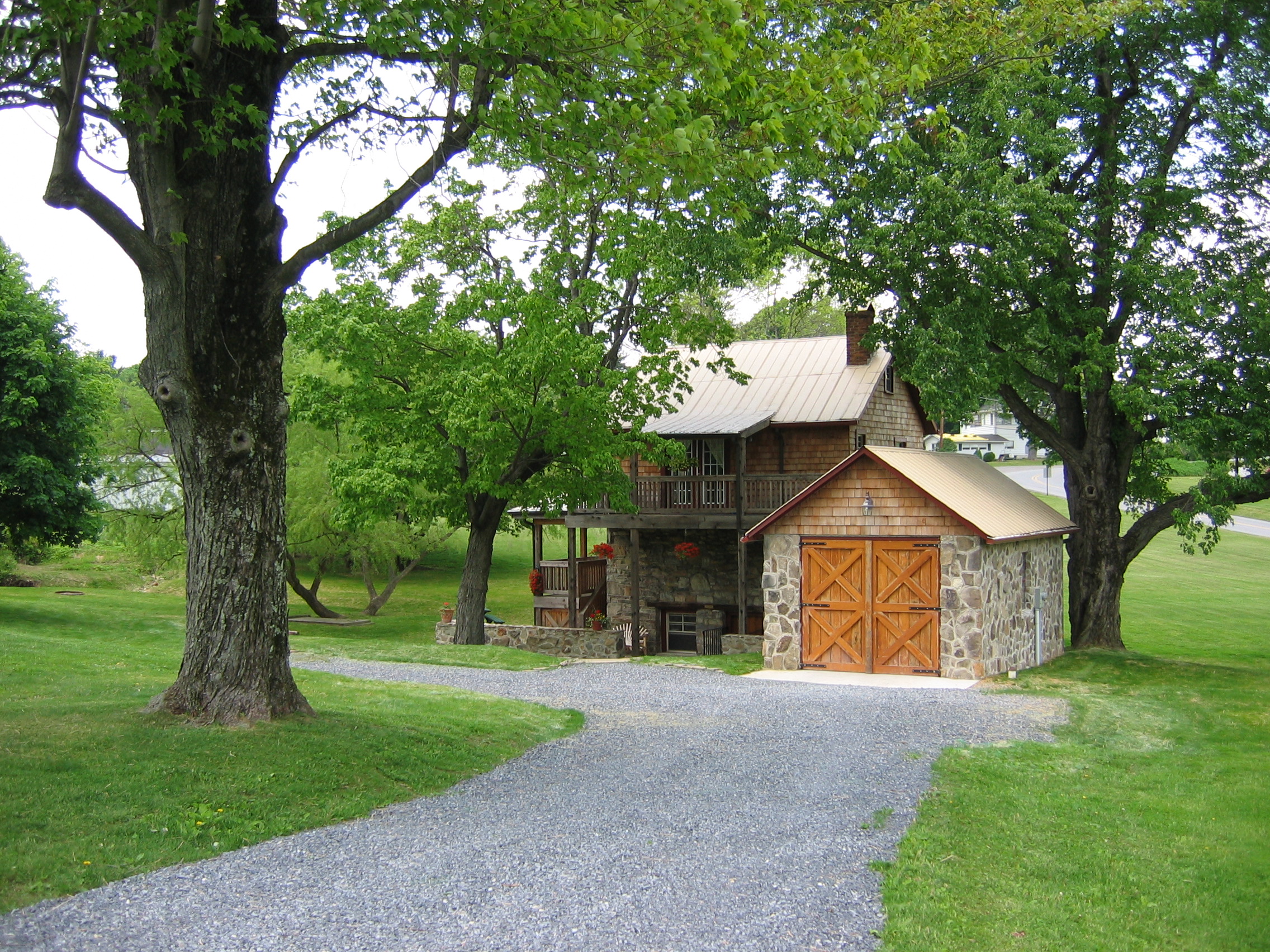 Colonial Era Spring House Houses for Rent in Blue Ridge Summit