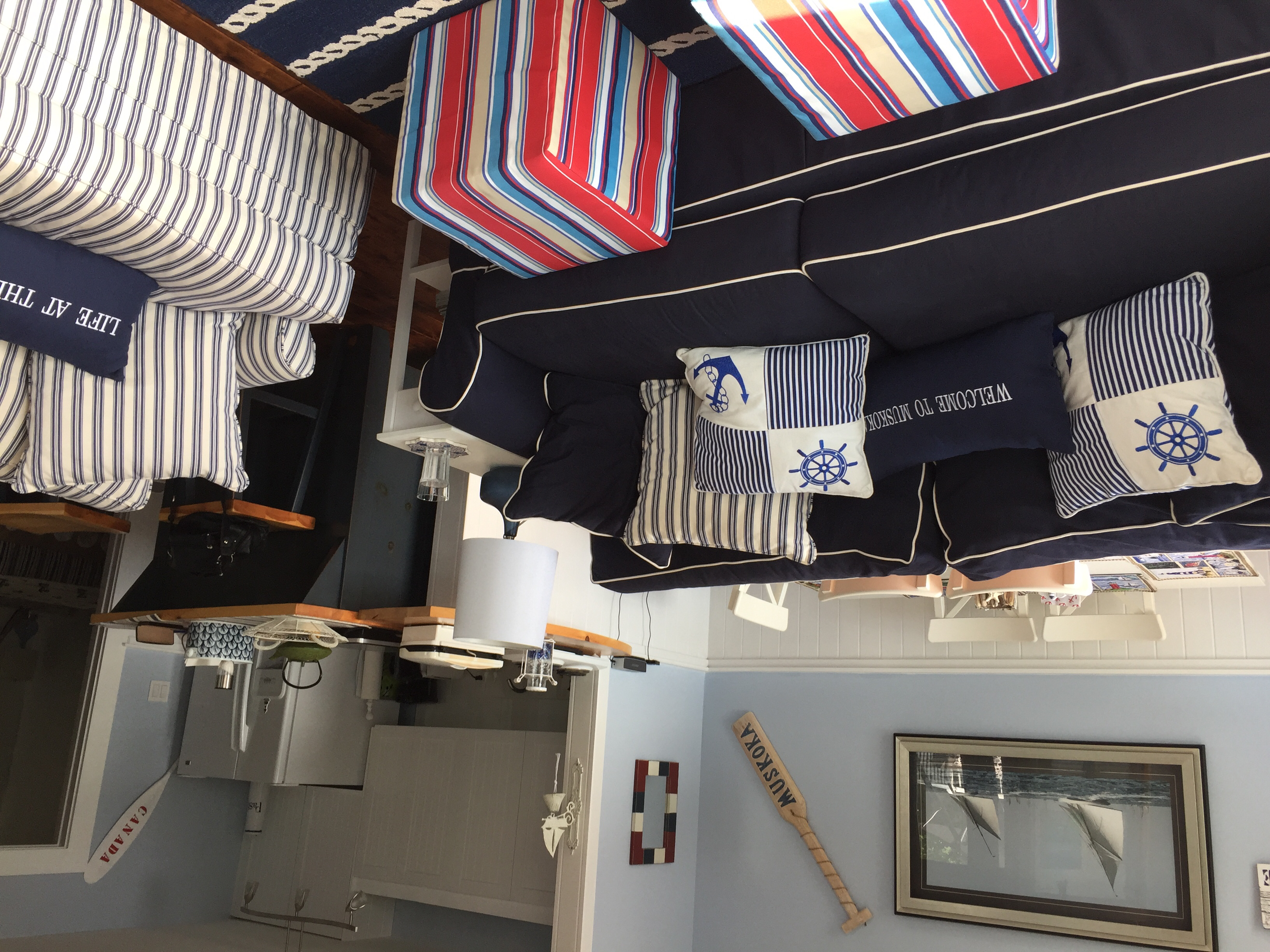 Cozy Nautical quaint retreat downtown Port Carling