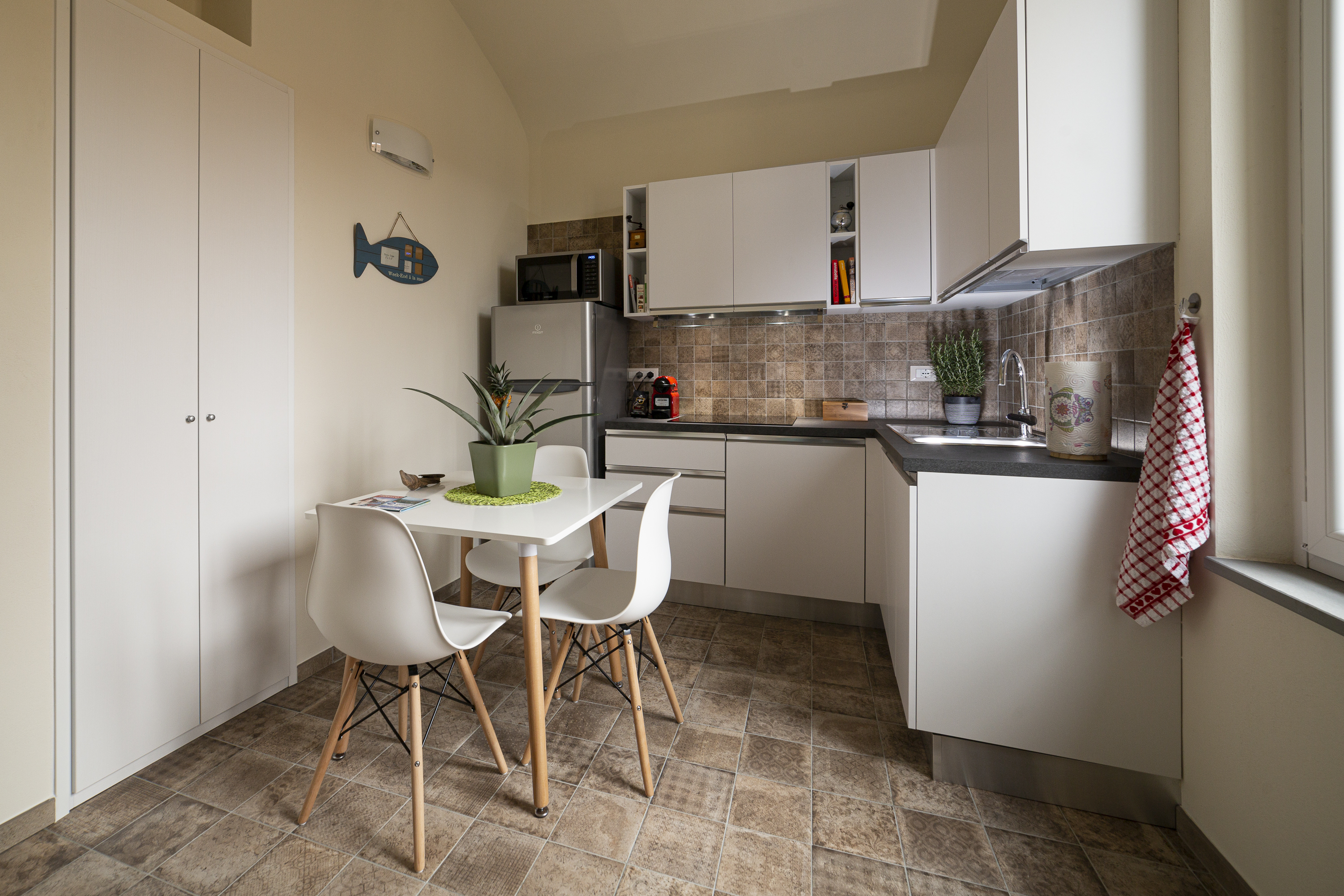 1800s Renovated Apartment-Sui Tetti, Caressa de mä