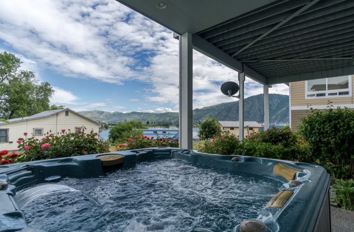 Lakeside Pool Retreat + Hot Tub, Game Room, Views Houses for Rent in