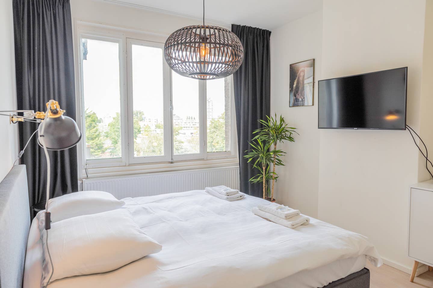 Luxurious Spacious Studio | Edge Of City Center — Amsterdam stay