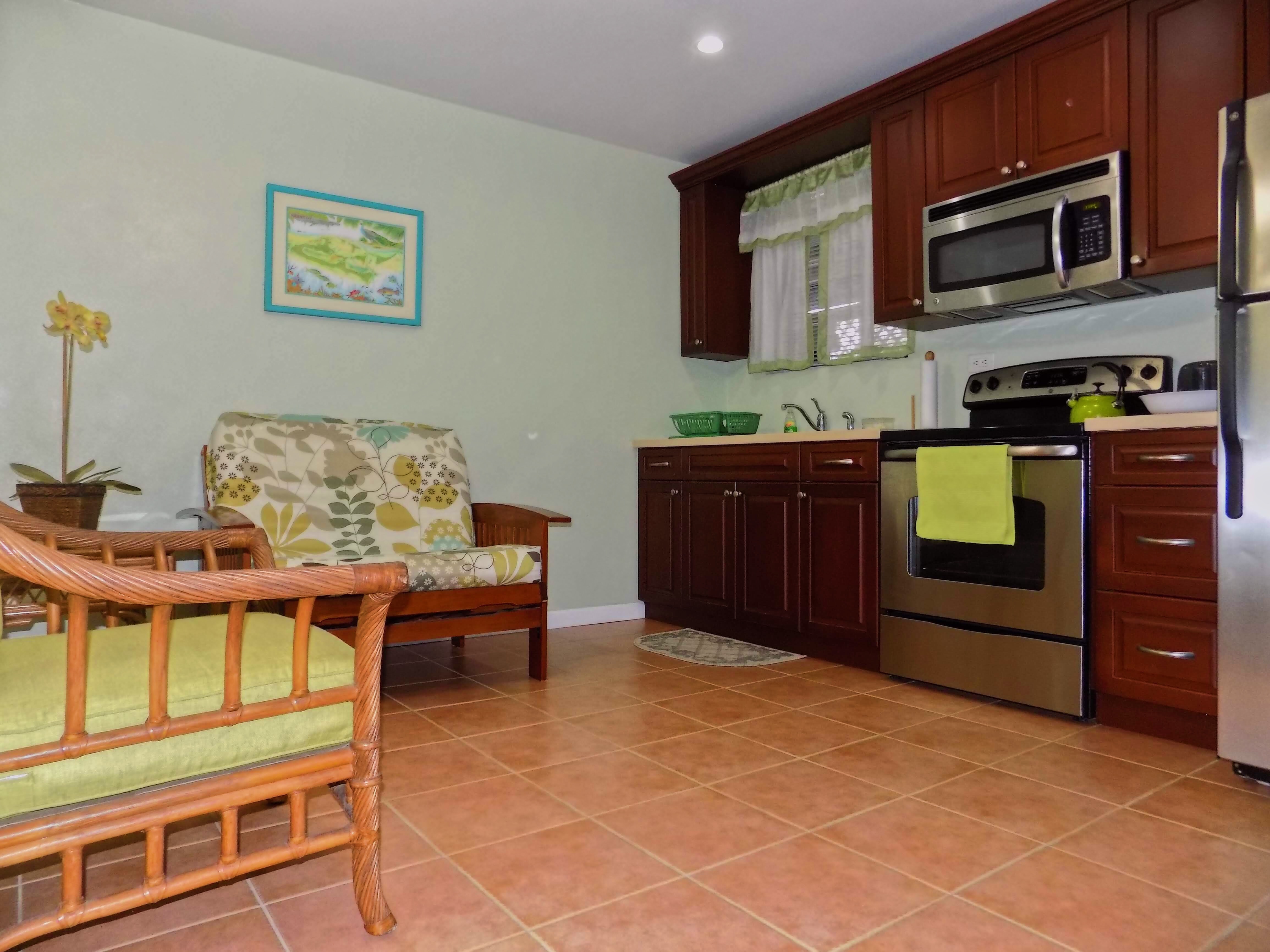 Cozy Apartment on the Beach Apartments for Rent in Nassau, New