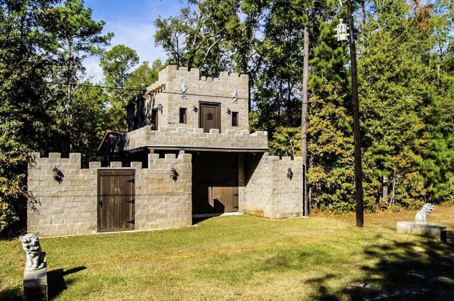 The Castle At Lake Livingston Village Castles For Rent In Livingston Texas United States