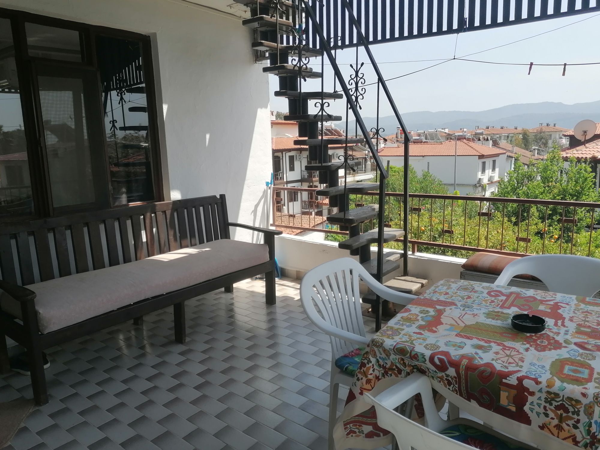 Akyaka Merkezde 2 Odalı Teraslı Ev Airbnb