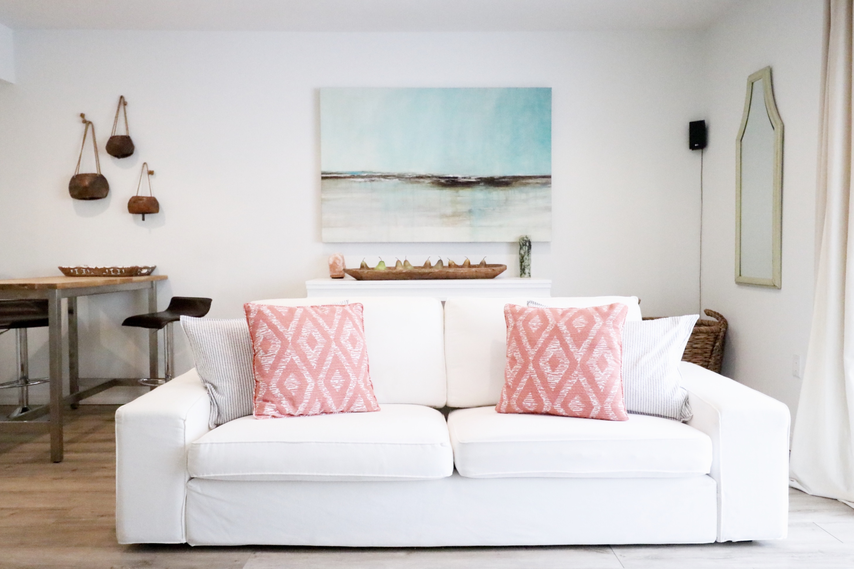 Upgraded, spacious duplex in Sarasota!