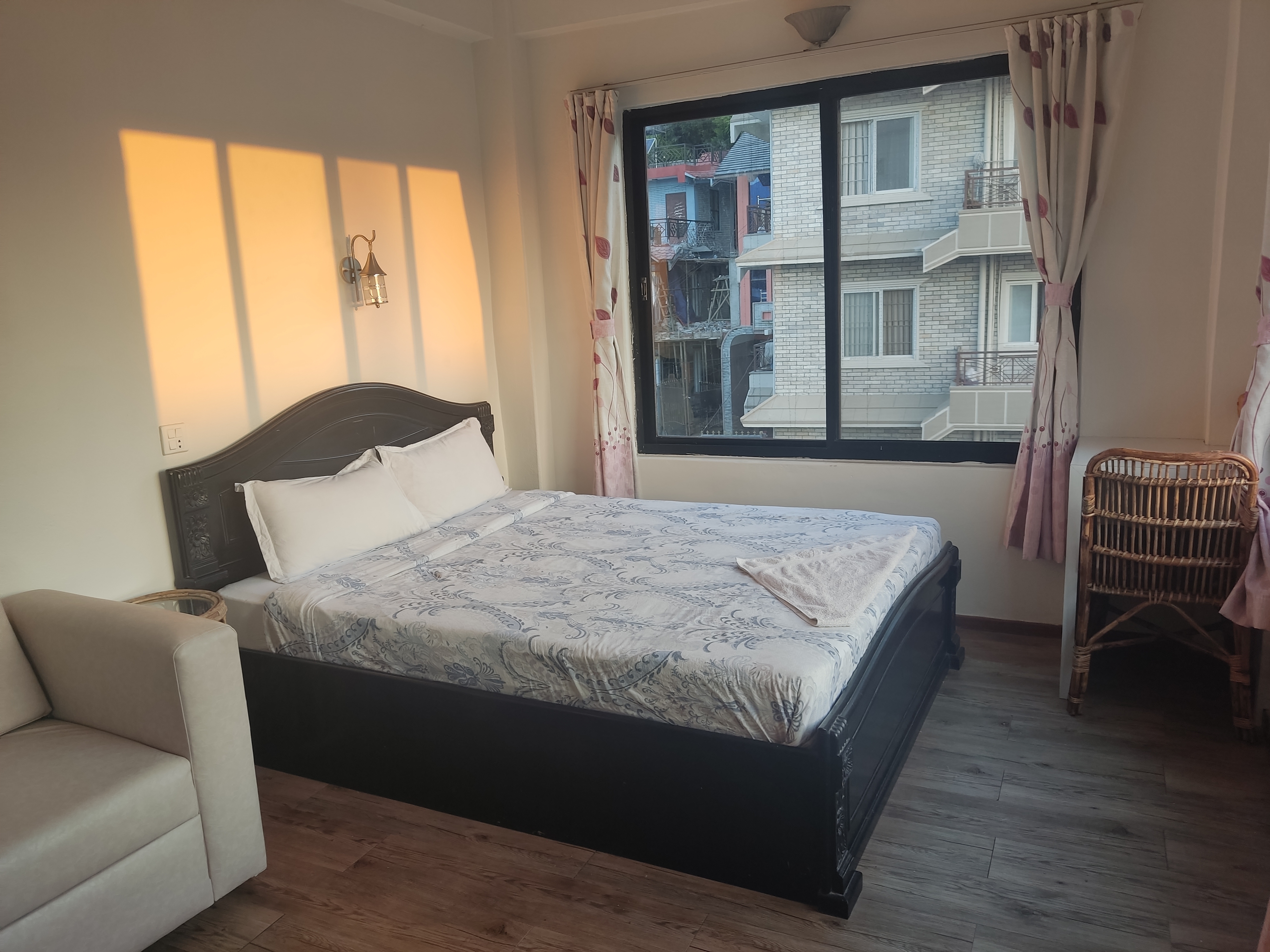 Sunrise apartment