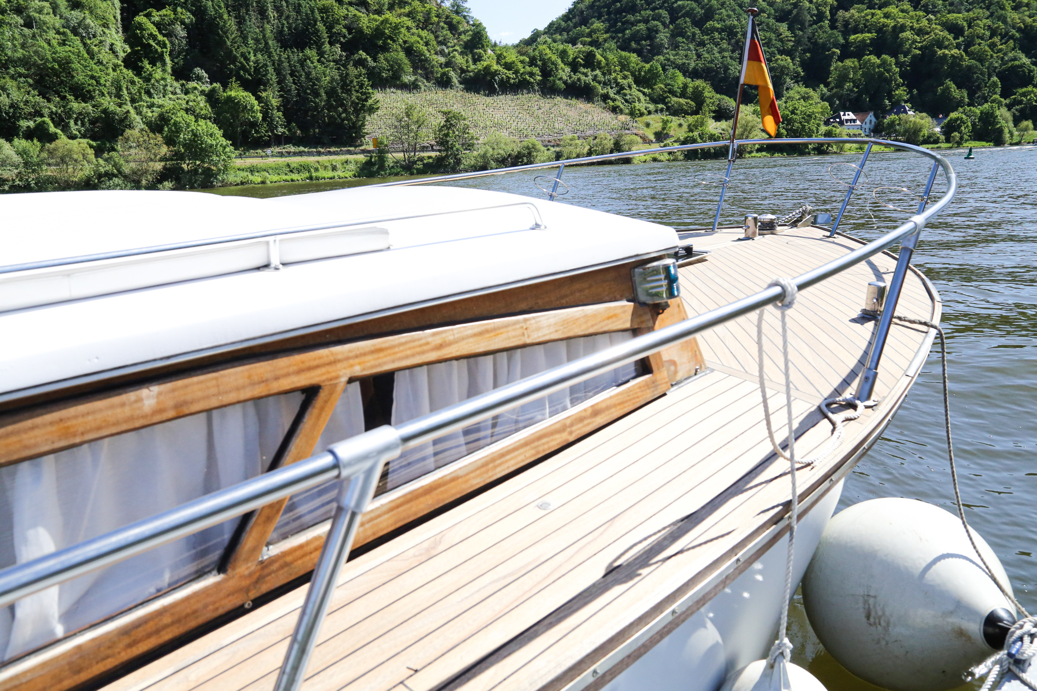 Hausboot Mosel traumhafter Urlaub an der Mosel Hausboote zur Miete in Winningen, Rheinland