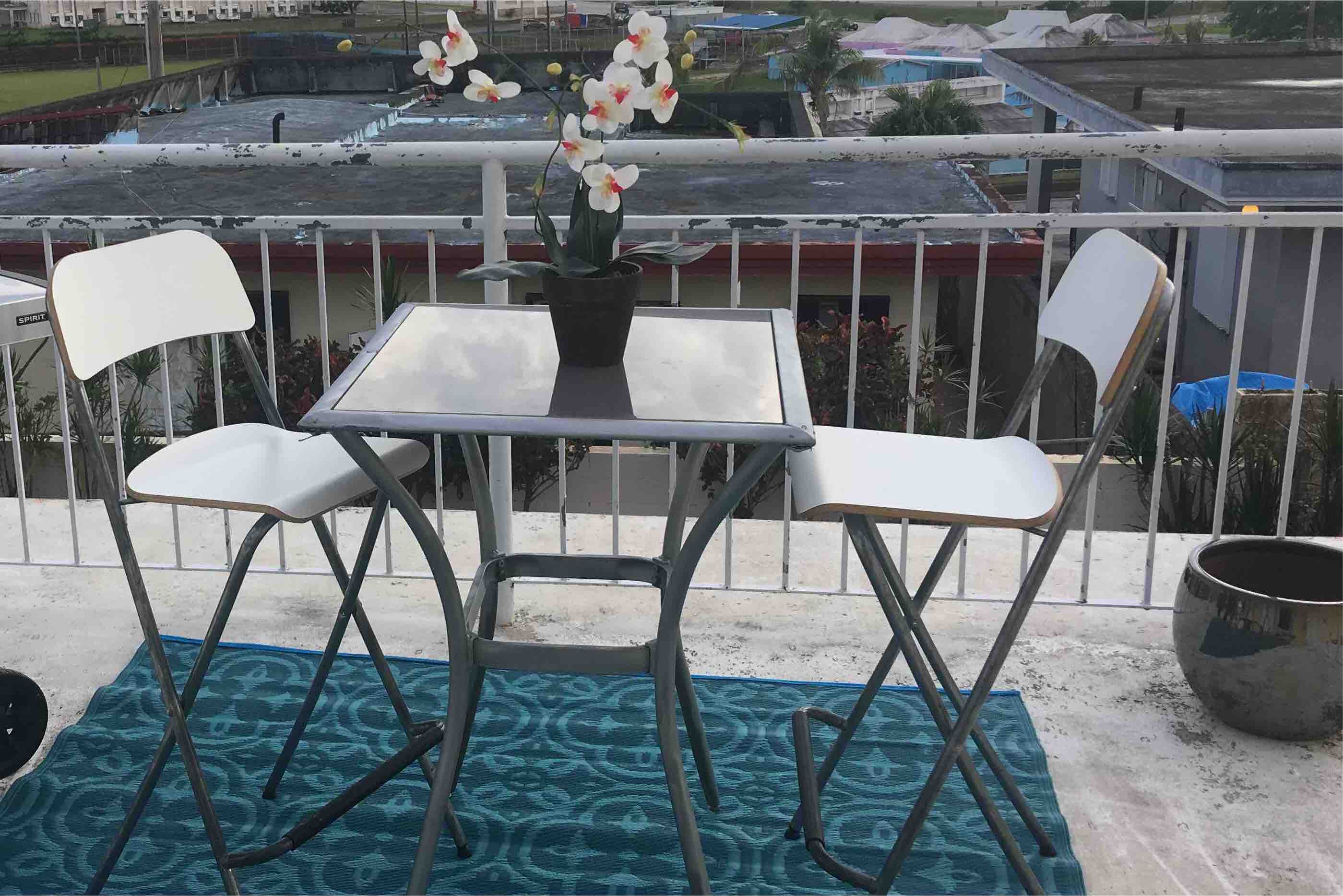 NEAR HOSPITAL AND HILTON!  Spacious Tamuning Suite