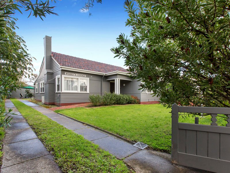 3 Bedroom Cottage Walk to Beach in Mornington - West, Mornington Peninsula