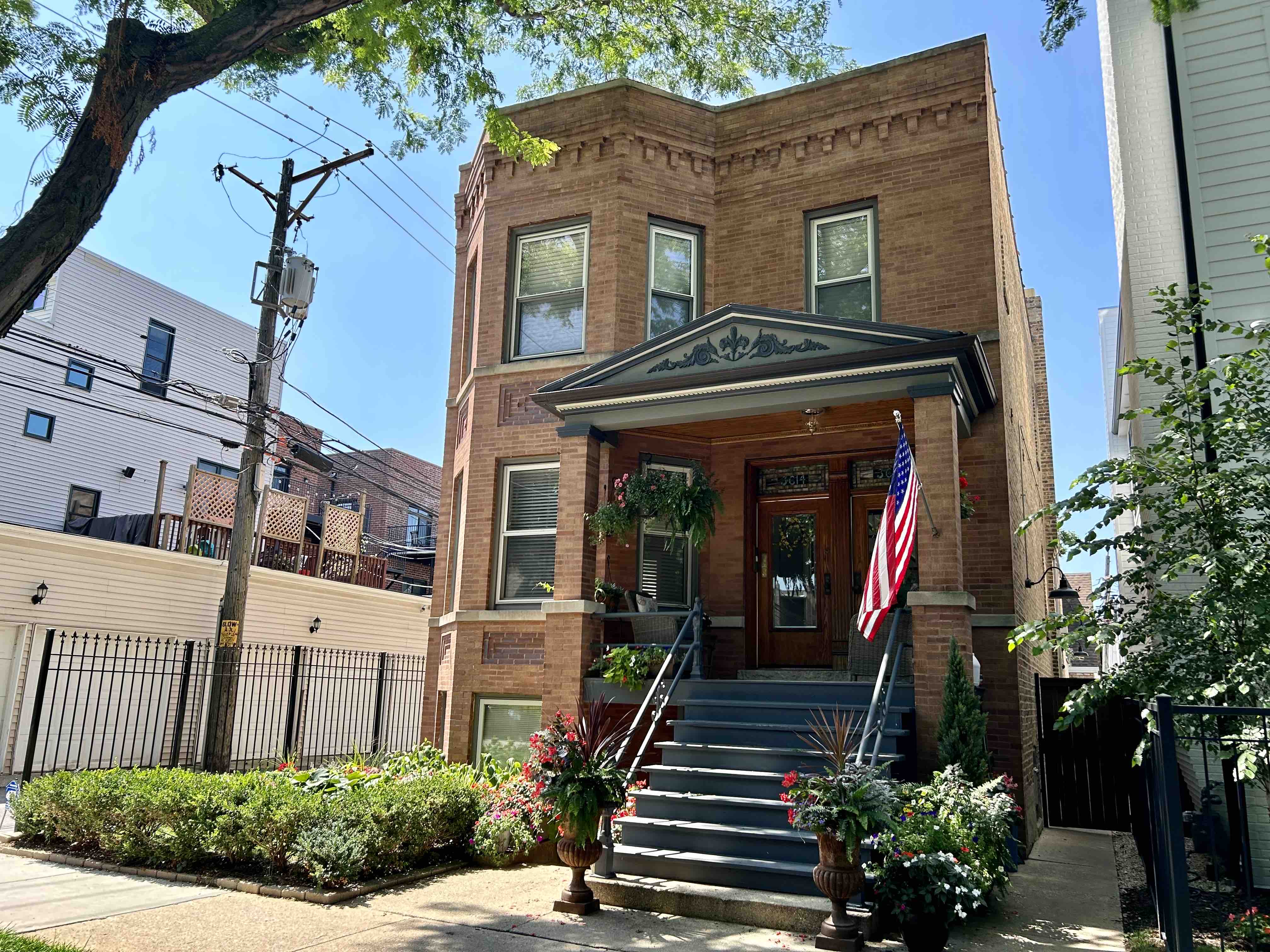 NEW,Roscoe Village,Cubs, Pvt Bath, Pvt Entrance in North Center, Chicago