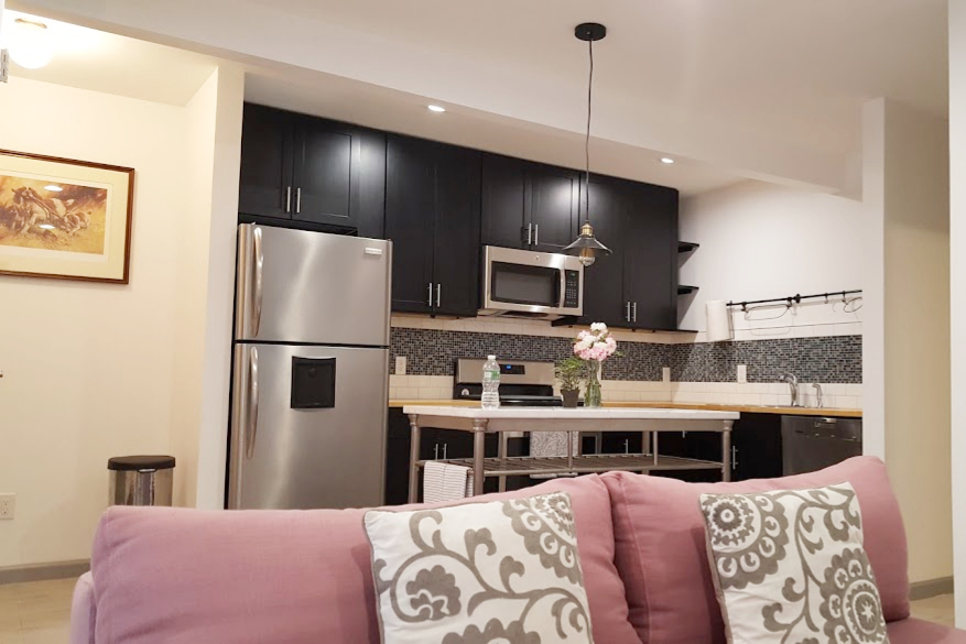 Renovated 2 Bedroom Apt. - 2 miles from N.Y.C. in Ward C (councilmember Richard Boggiano), Jersey City