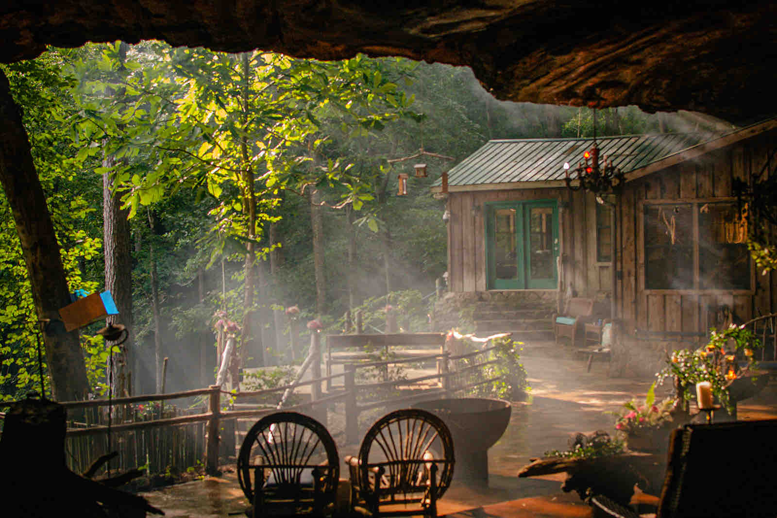 Smith Lake Cave with waterfalls & more Caves for Rent in Houston