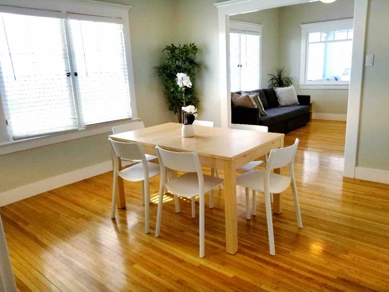 Spacious Classic Charm by the Beach