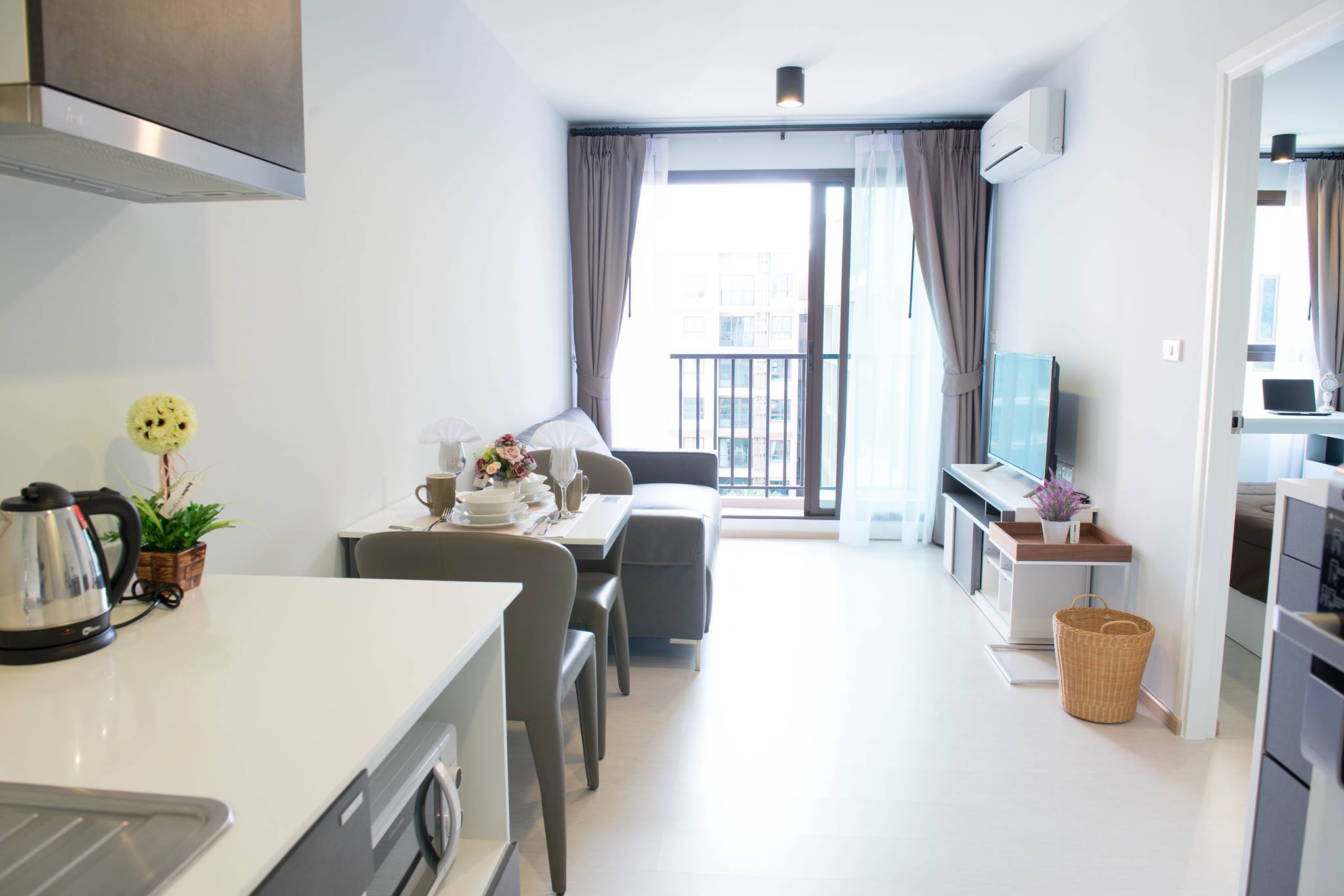 NEW Long Pool View in CBD! FREE Pool&Sauna&Gym!