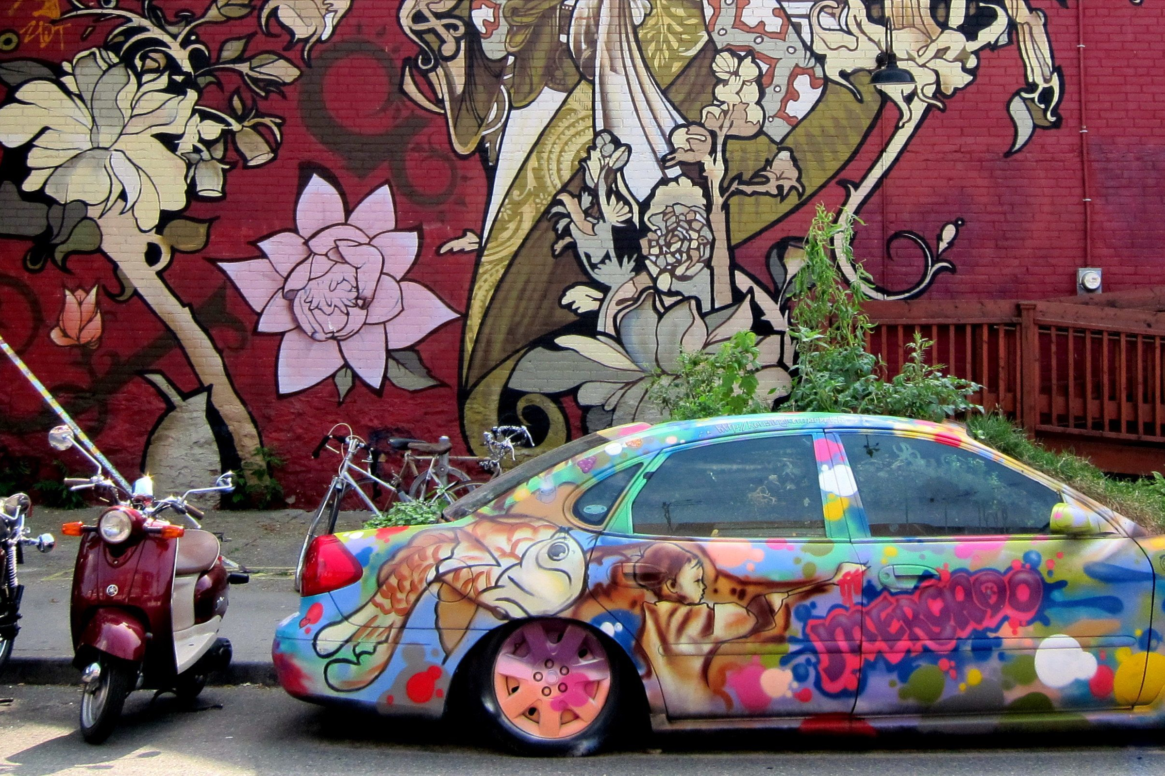 Starry Starry Night in Kensington Market - Room