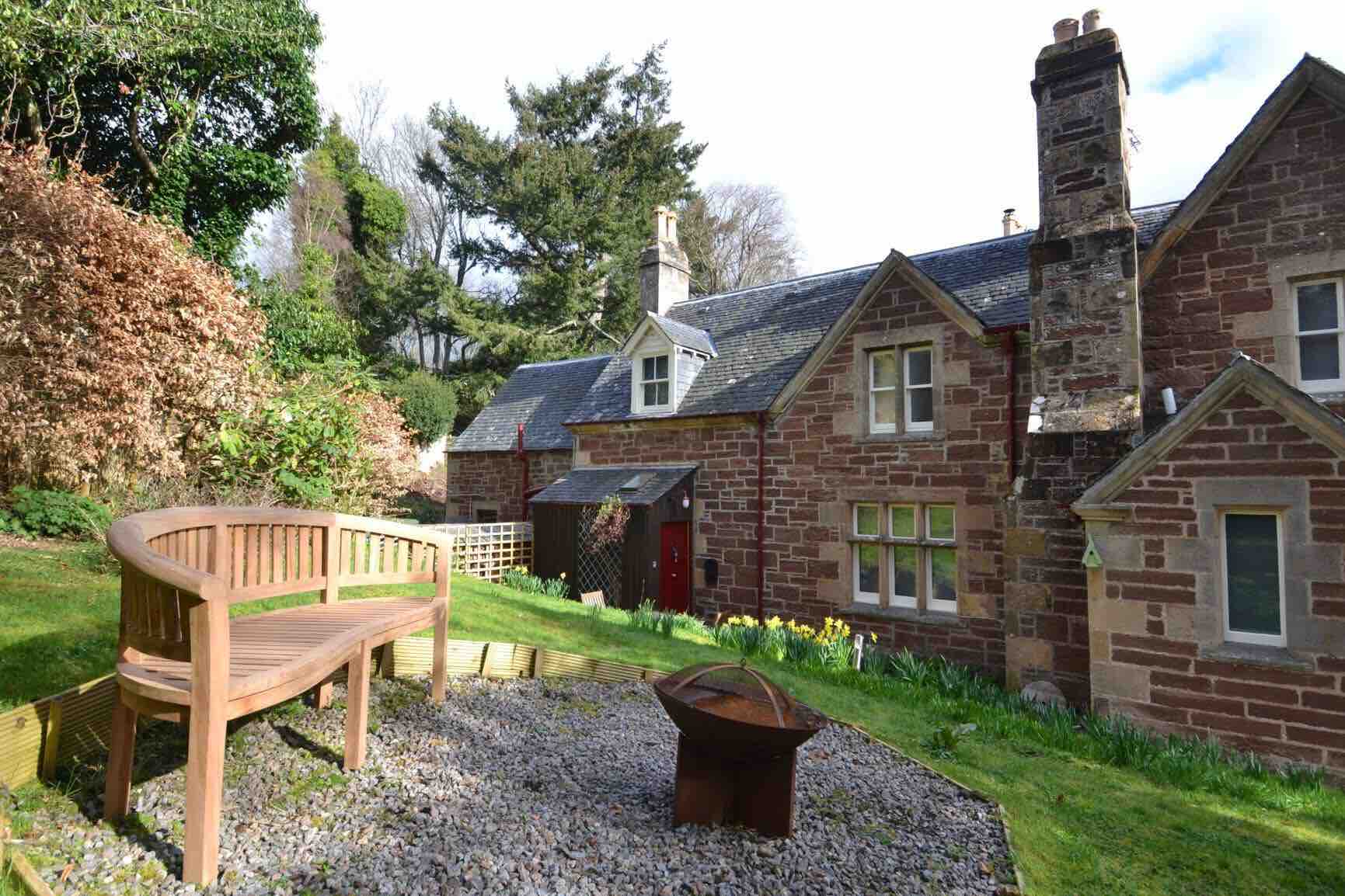 The Lodge, Nutwood House Cottages for Rent in Highland, Scotland