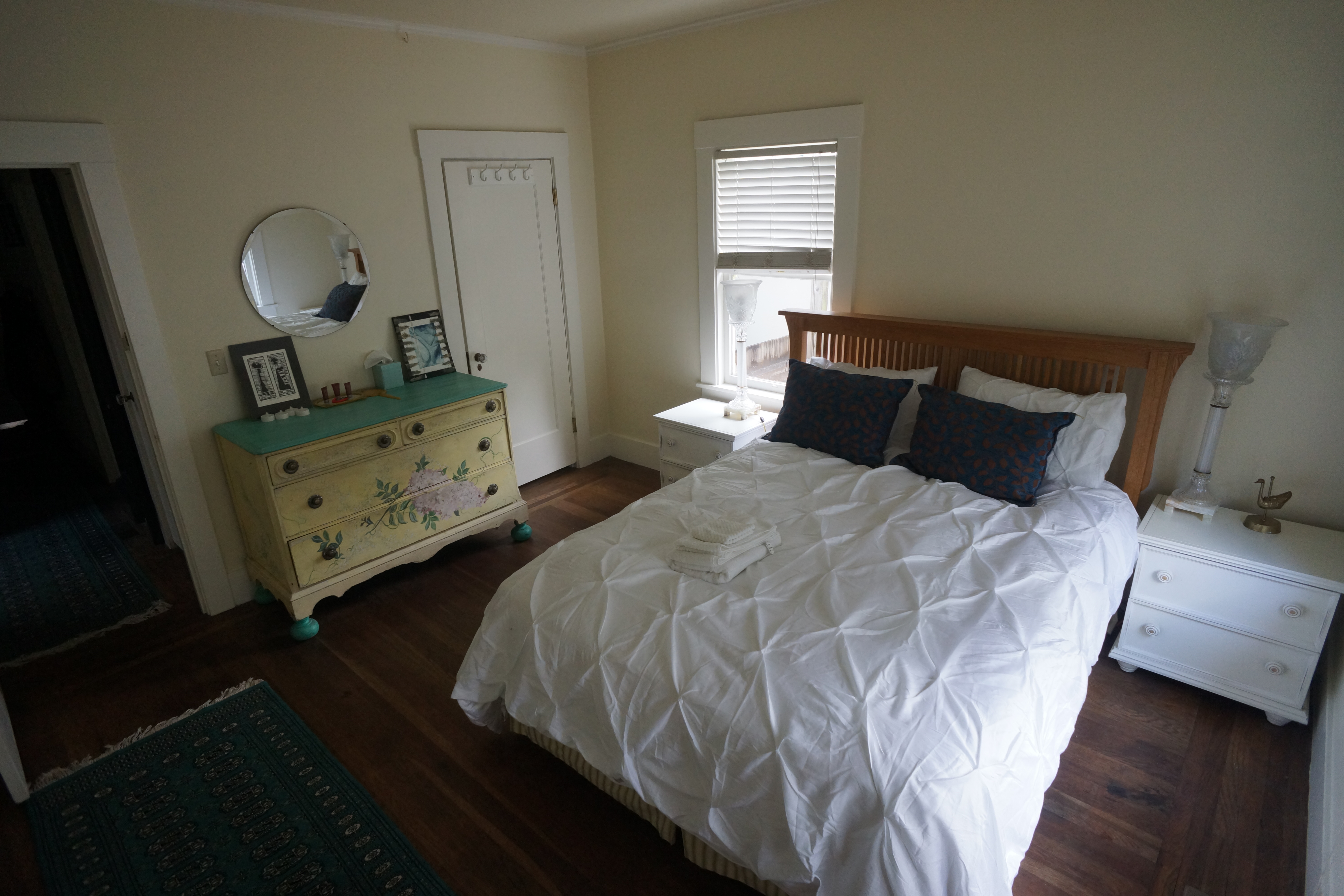 Large Bedroom in Art House in Upper Rockridge, Oakland