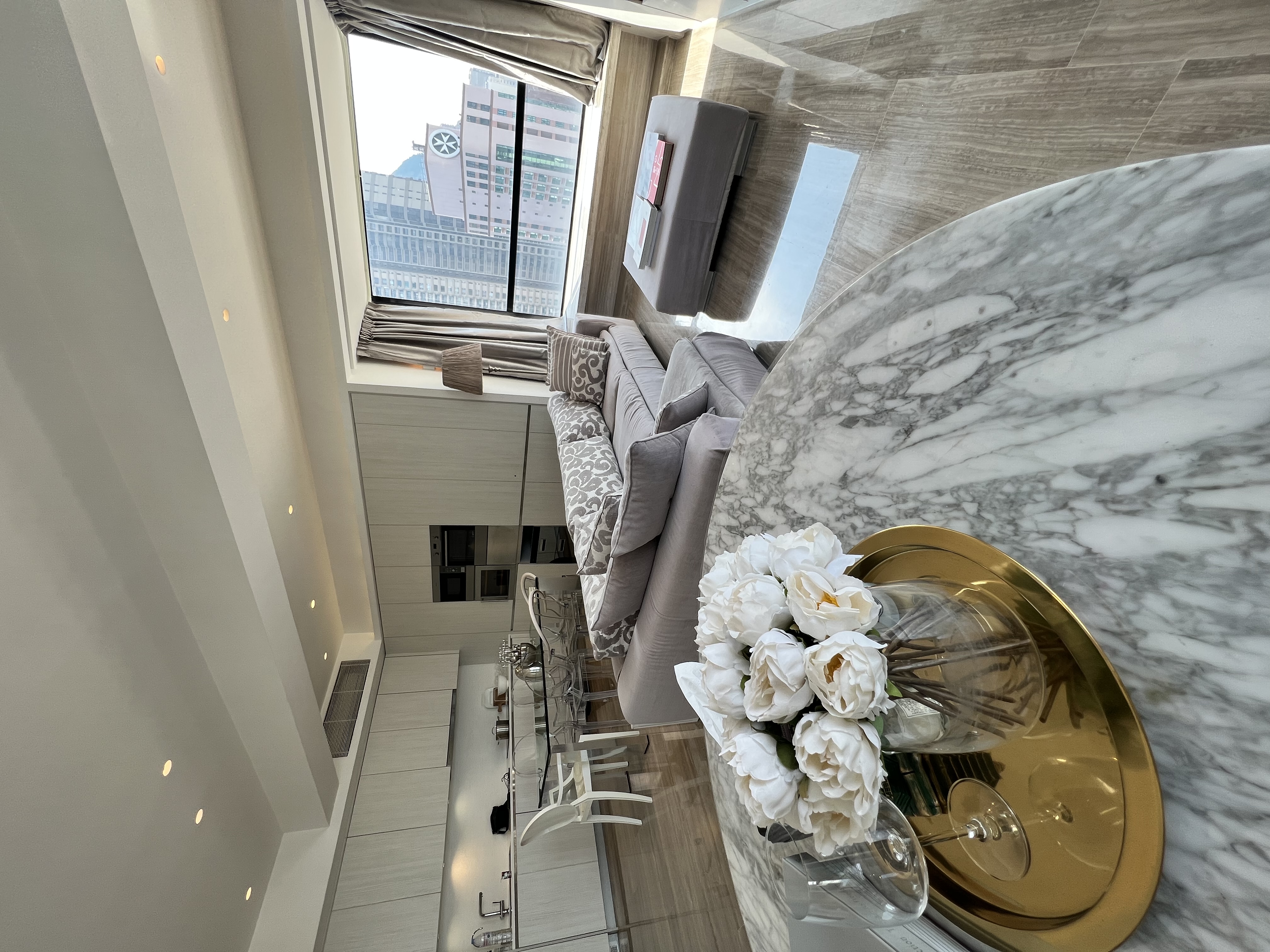 Luxury Penthouse w/ Panoramic view Private Rooftop in Central & Western, Hong Kong