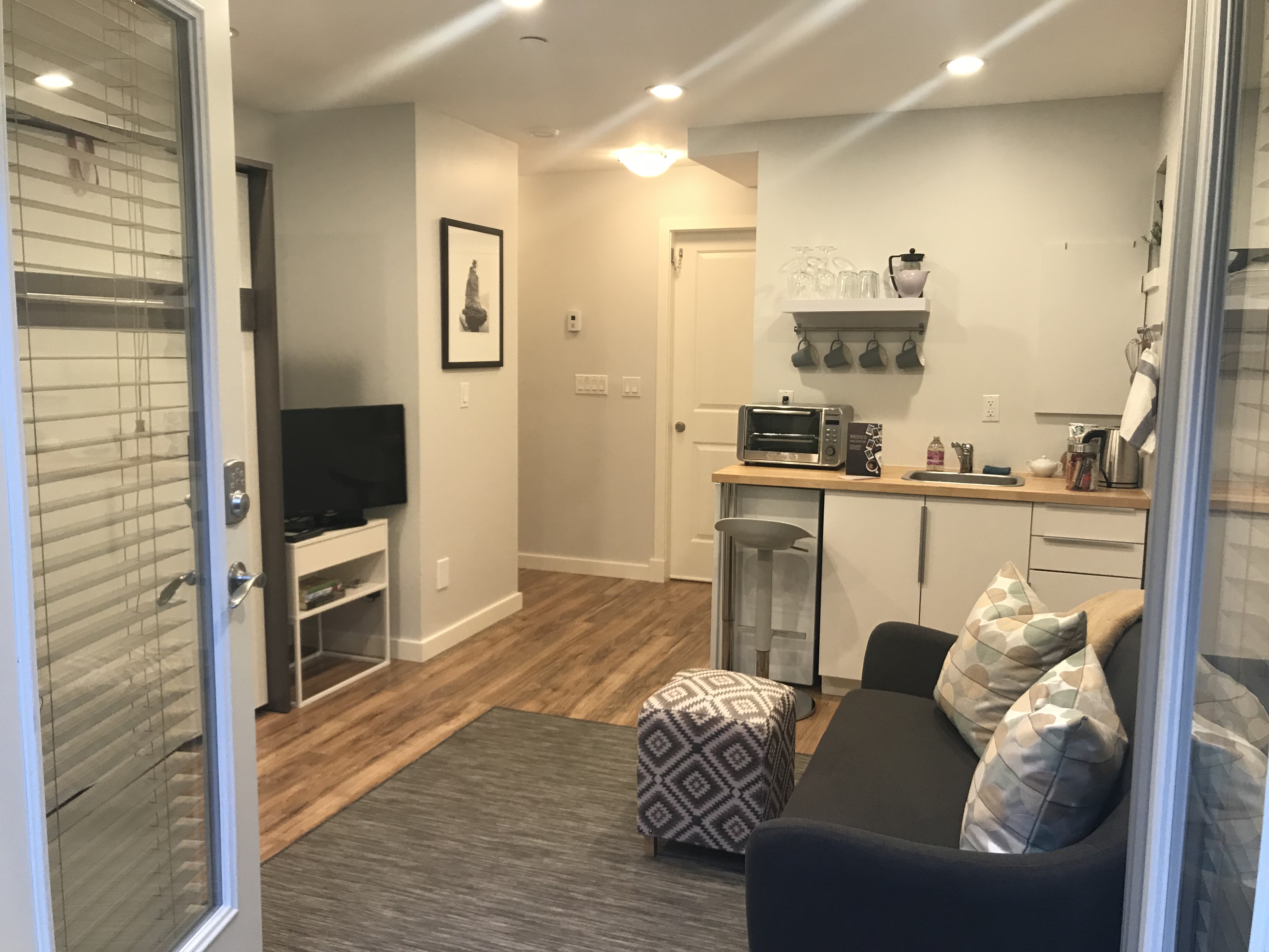 Napier suite near Commercial Drive