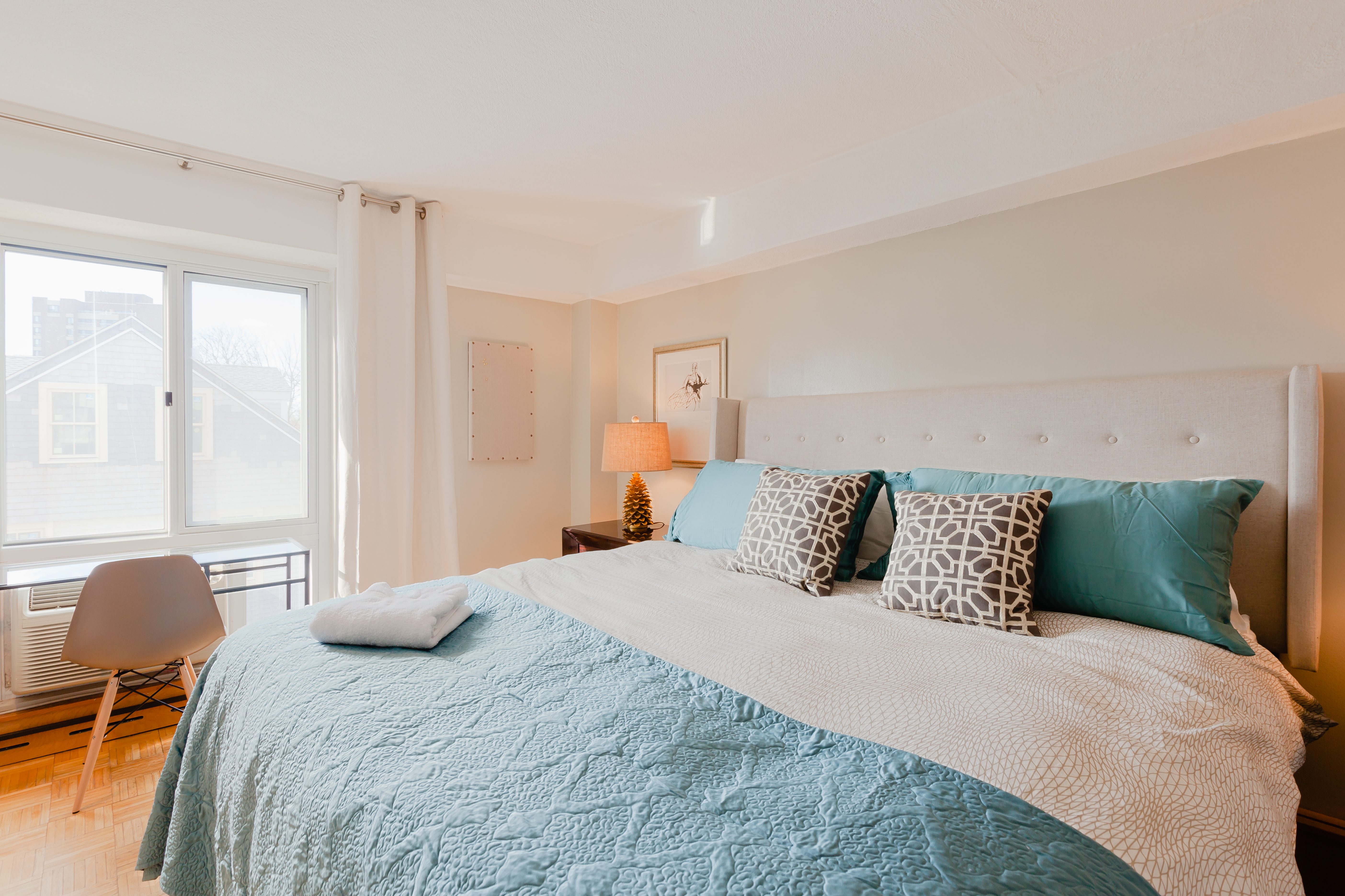 In Harvard Square 2 bed 1 bath in Mid-Cambridge, Cambridge
