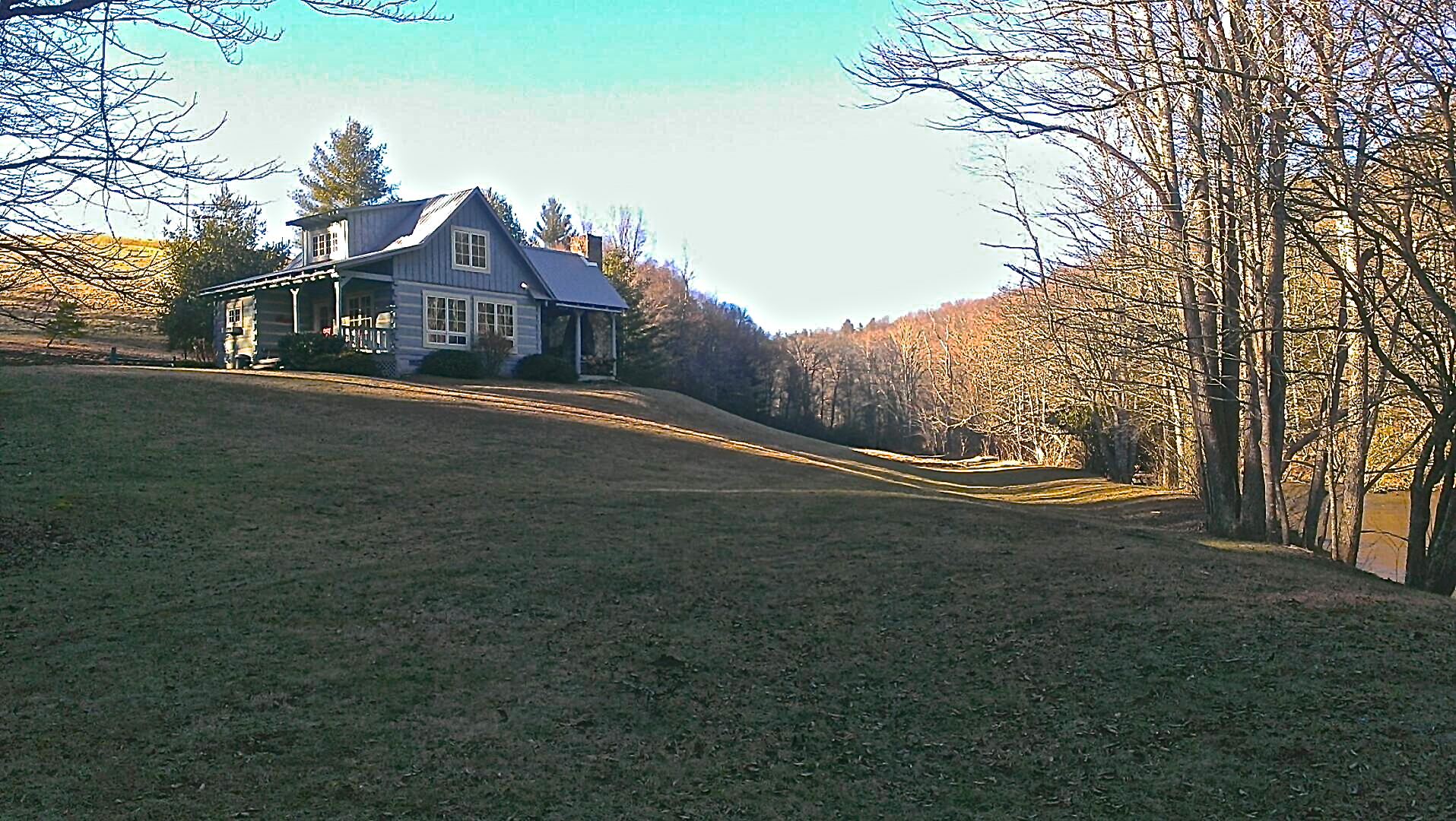 Cabin 'Solitude' Log Charm on The Little River Cabins for Rent in