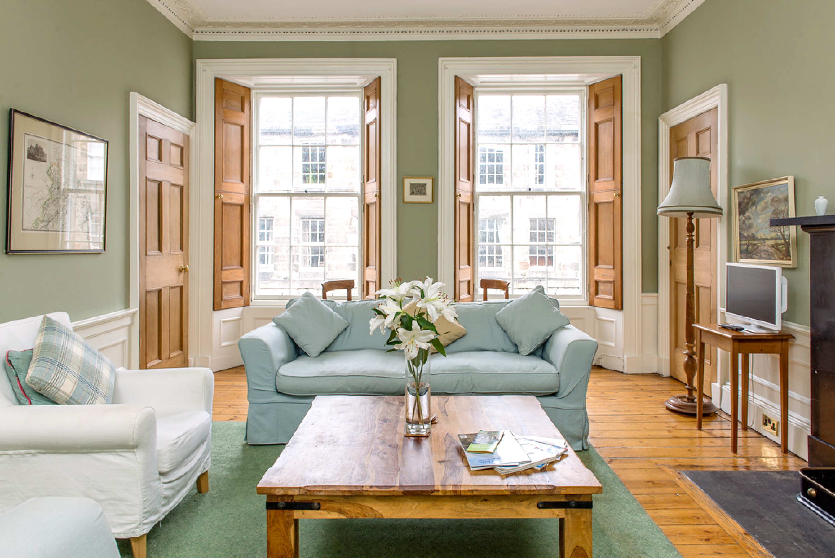 Stunning Entire 3-BR Hidden Gem in City Centre in New Town West, Edinburgh