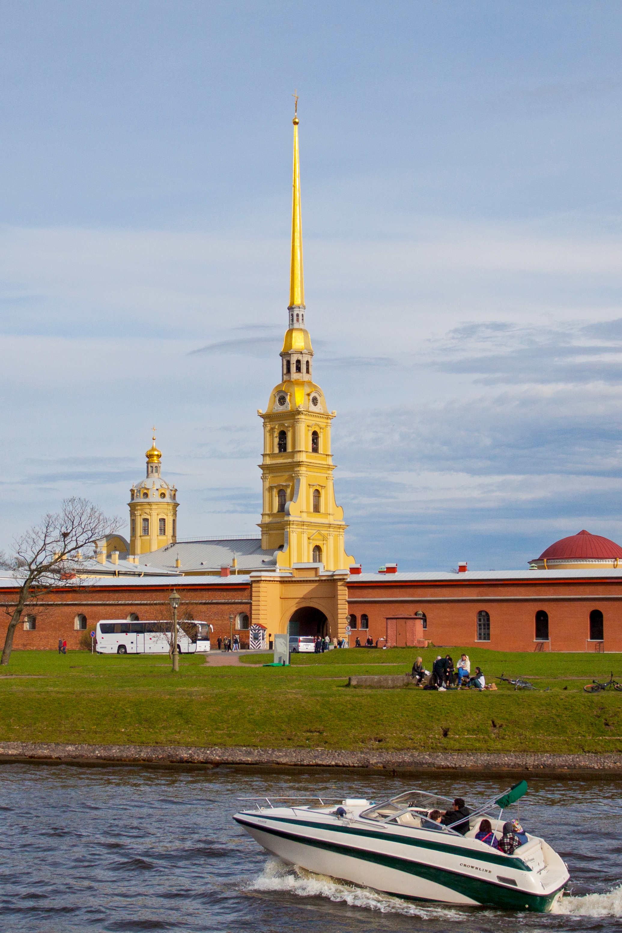 Прислонили Петропавловская крепость