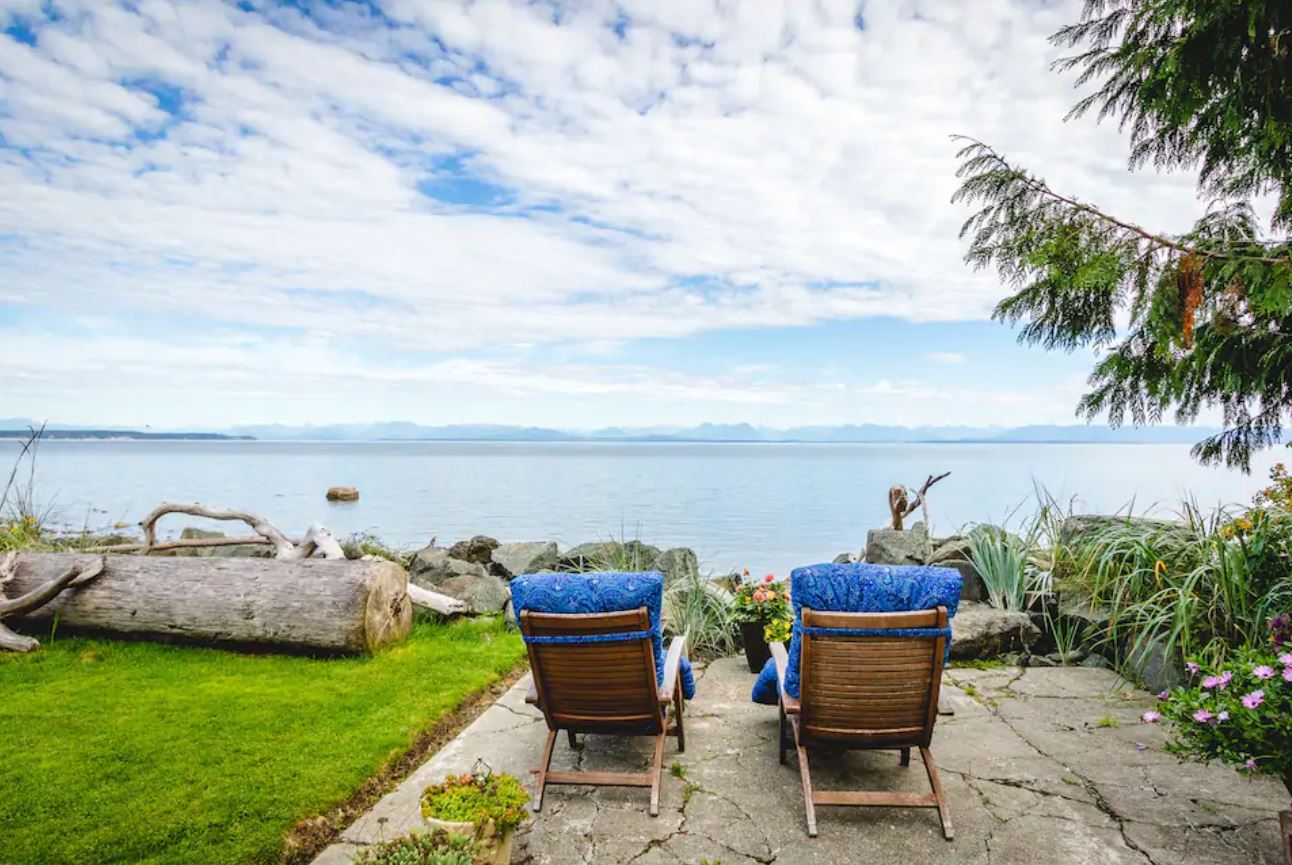 West Coast Cottage on Waterfront Property Cottages for Rent in