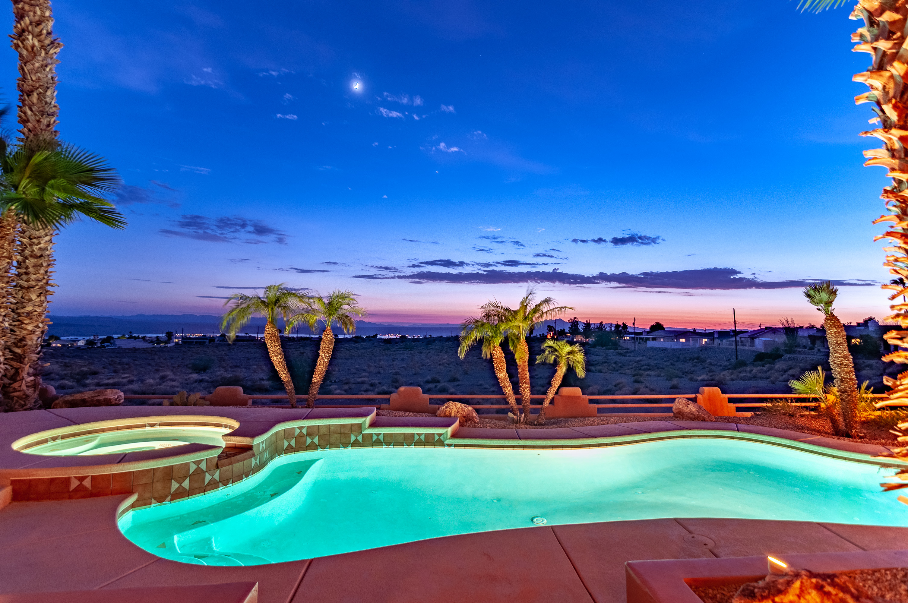 Resort vibes, breathtaking sunsets & lake views Houses for Rent in Lake Havasu City, Arizona
