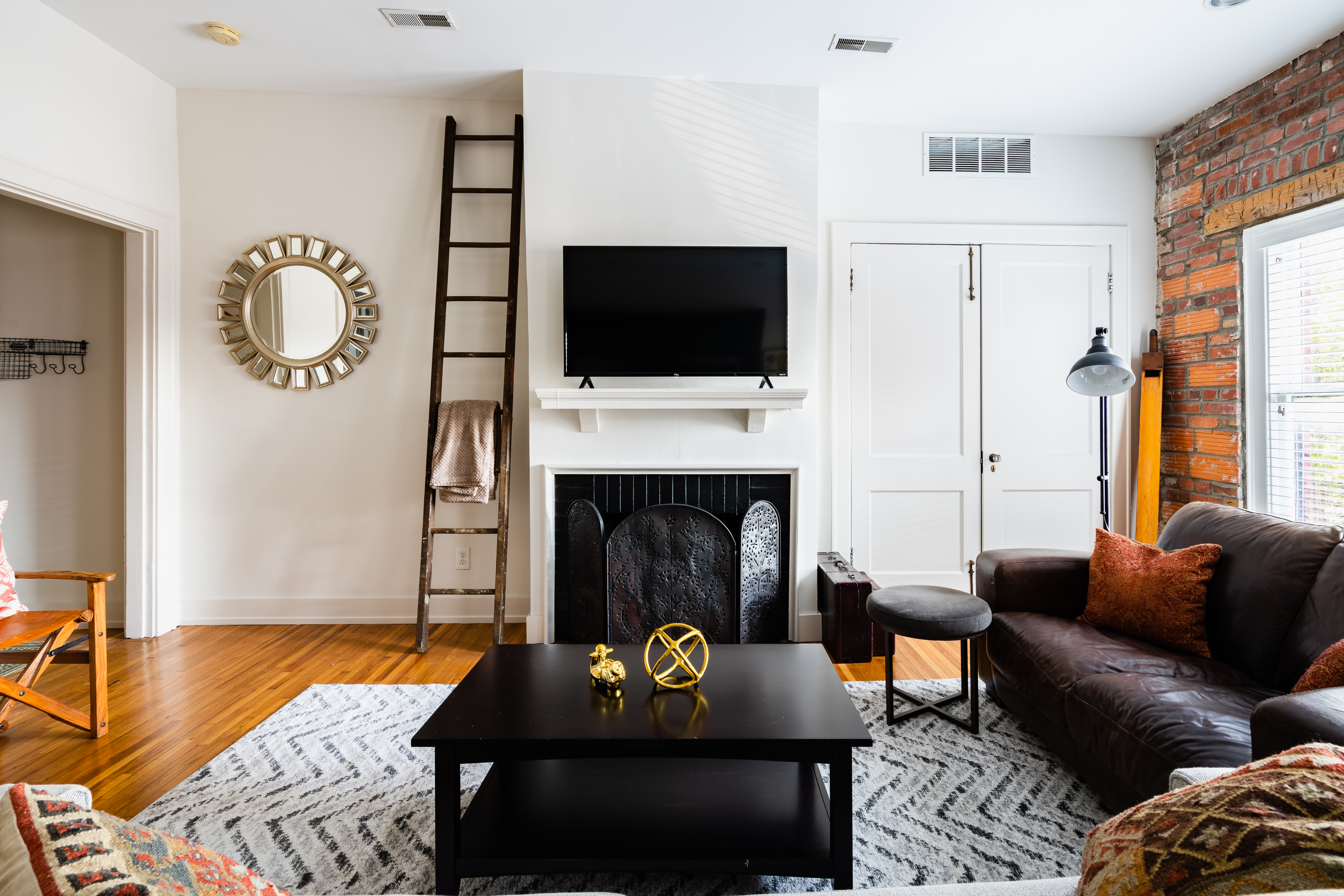 The Short North Retreat II - Free Private Parking in Near North/University, Columbus