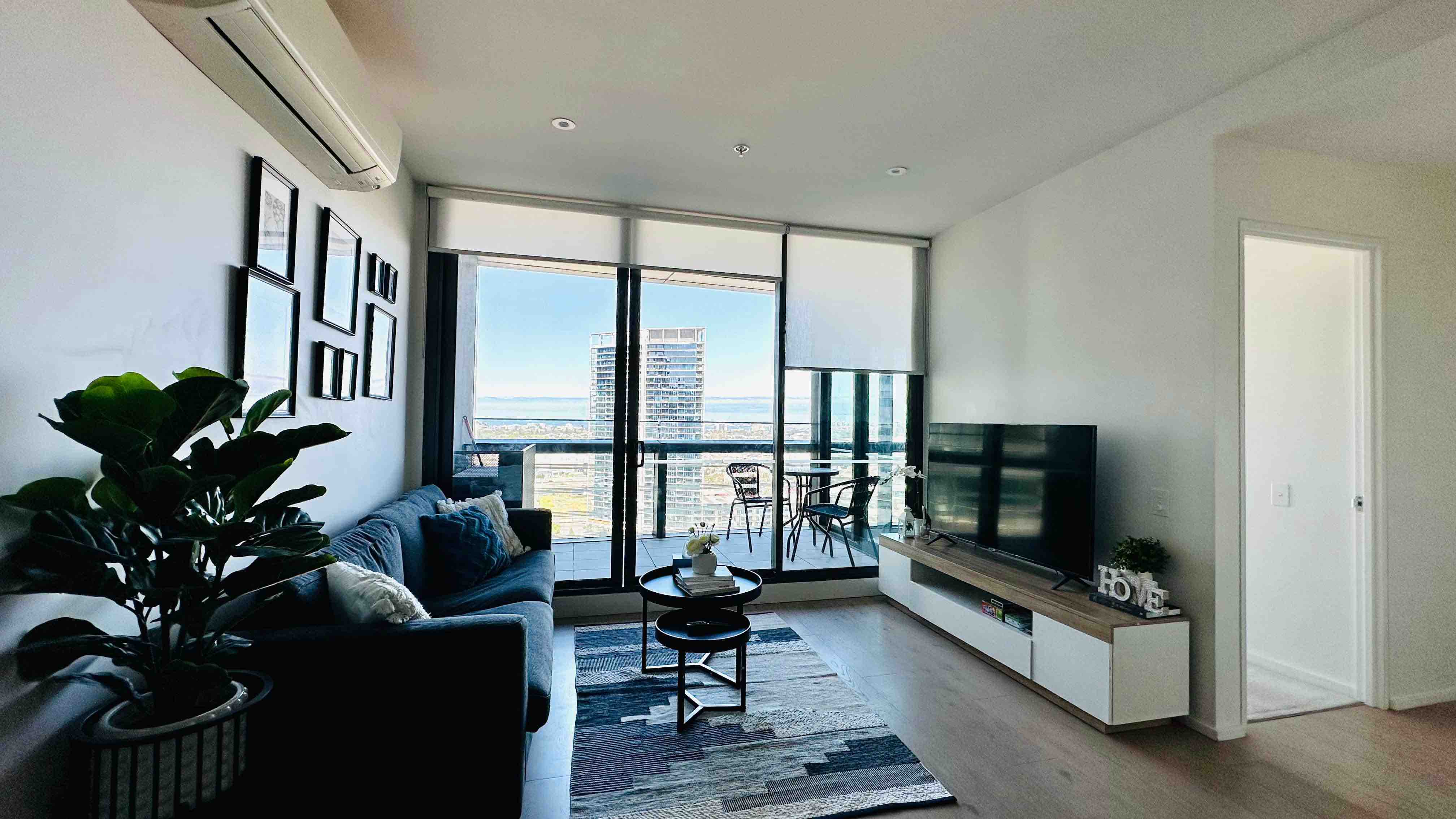 Free Parking 2BR Docklands/Brand New/Gorgeous View
