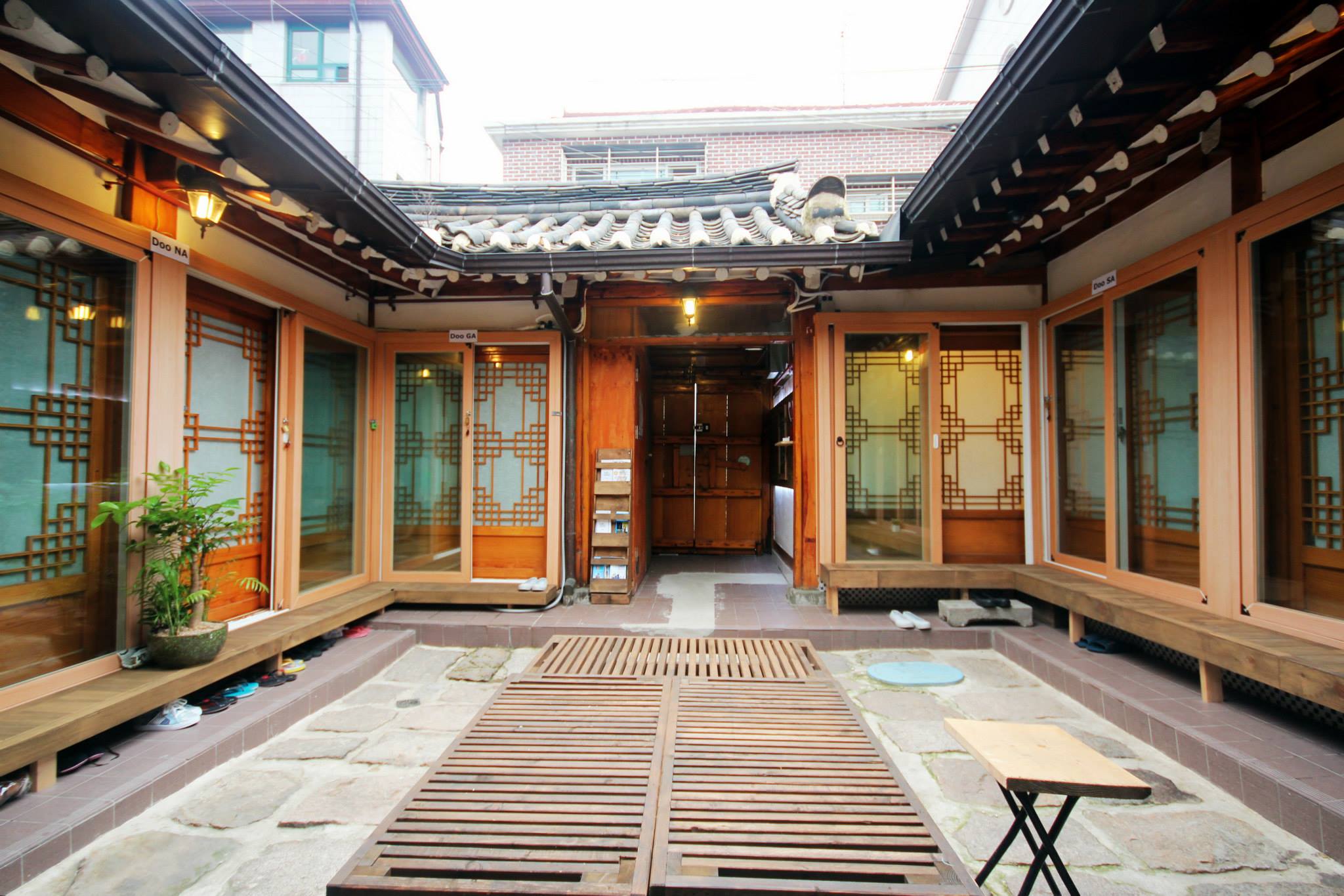 Starbucks дом Ханок