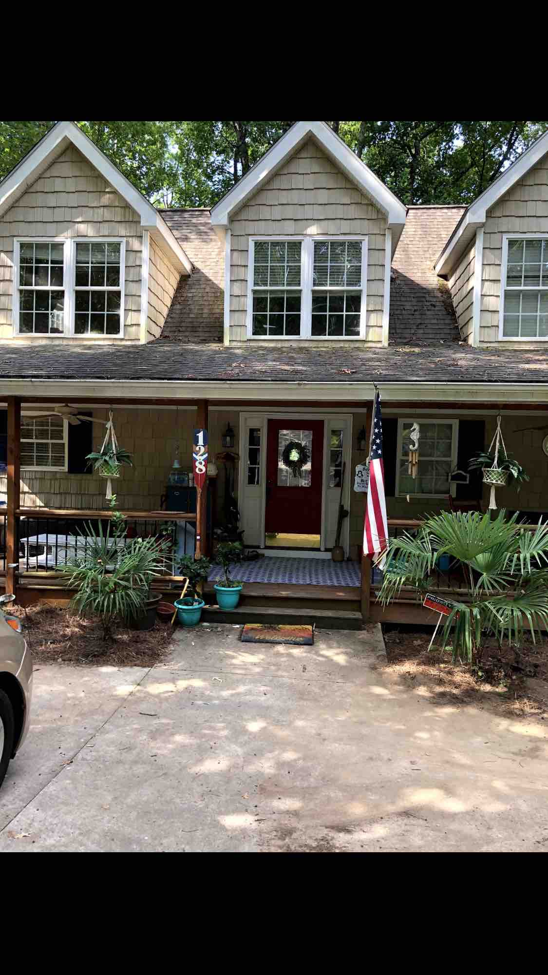 Lower Half of Lake House Guest suites for Rent in Townville, South