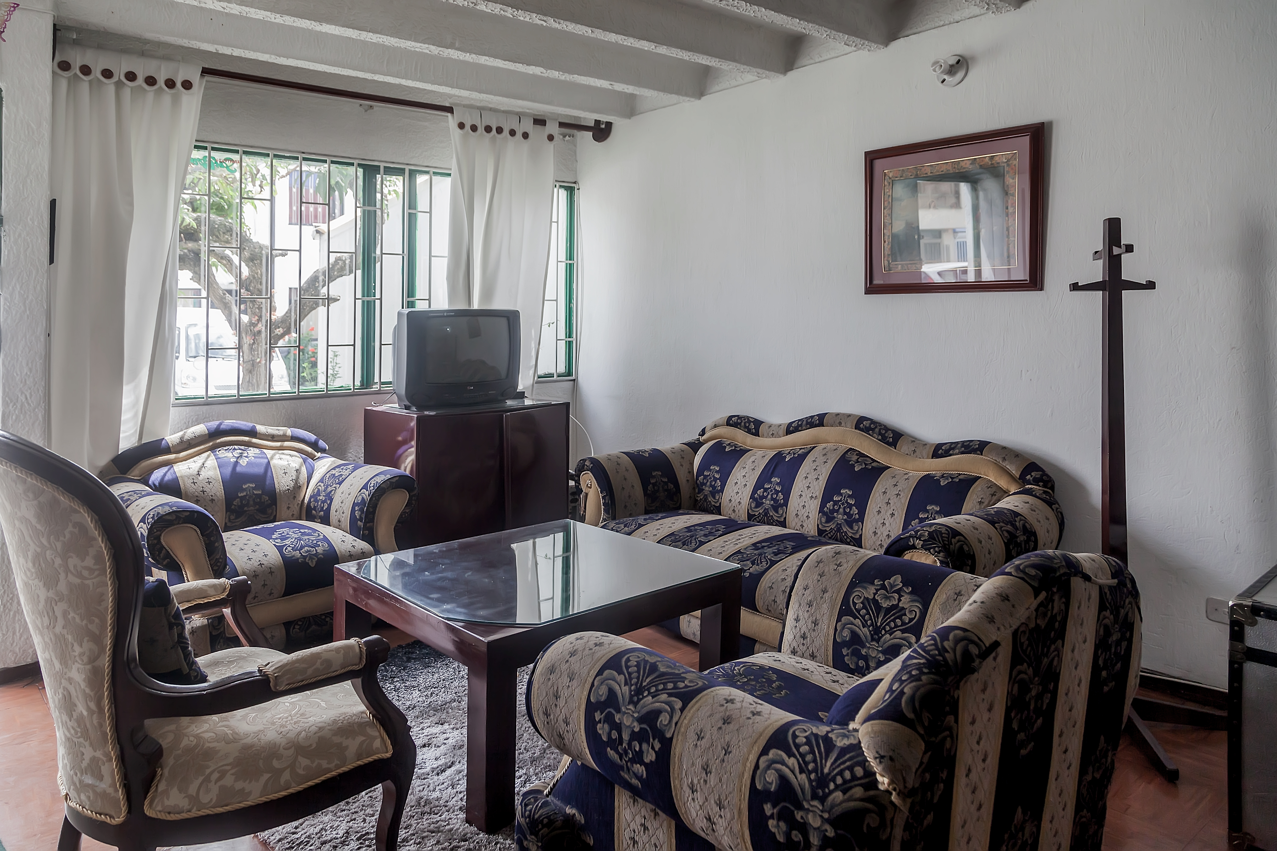 Very nice room with private bathroom!! in Engativa, Bogotá
