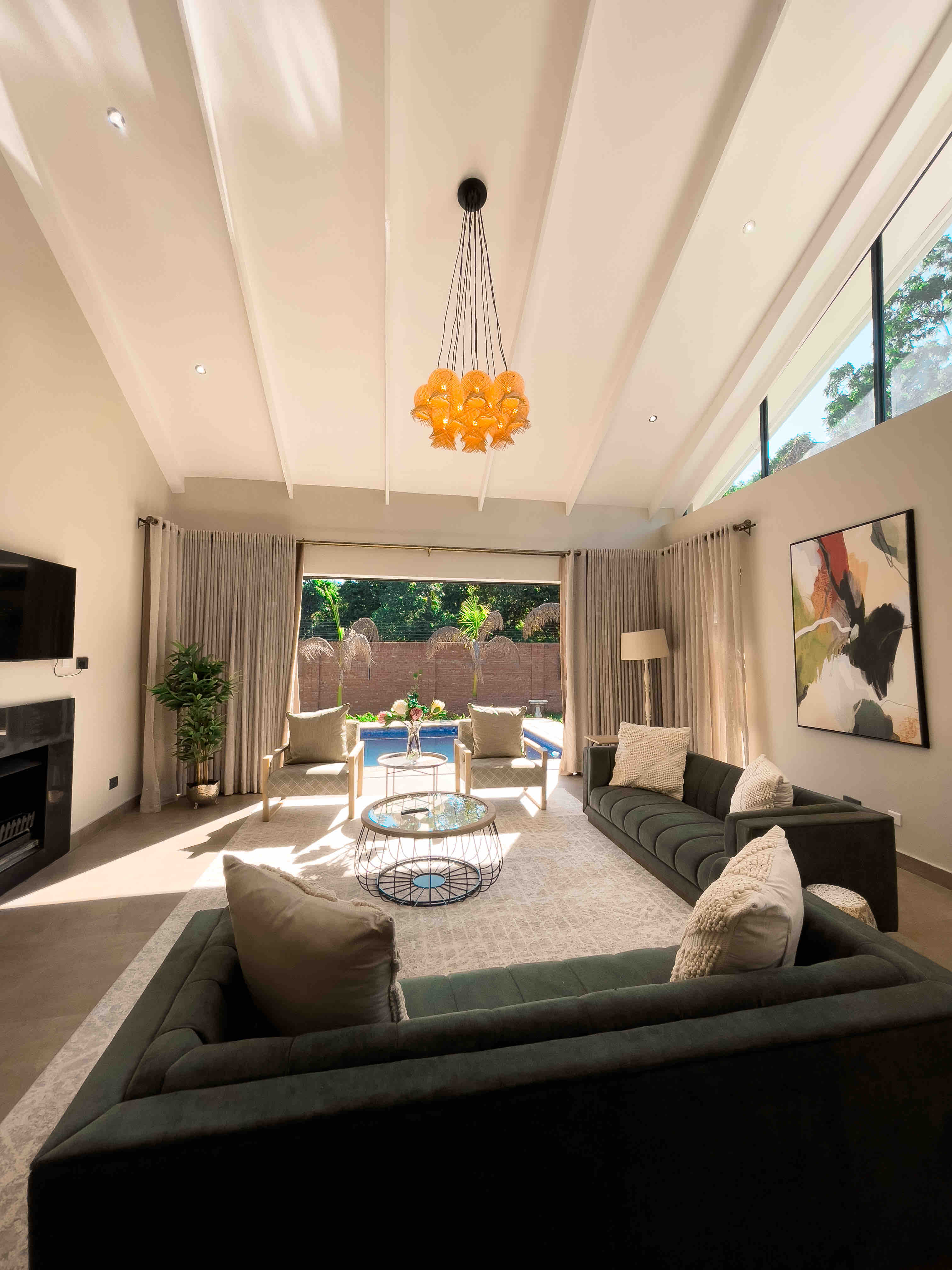 Tranquil Luxury Villa- Highlands Harare