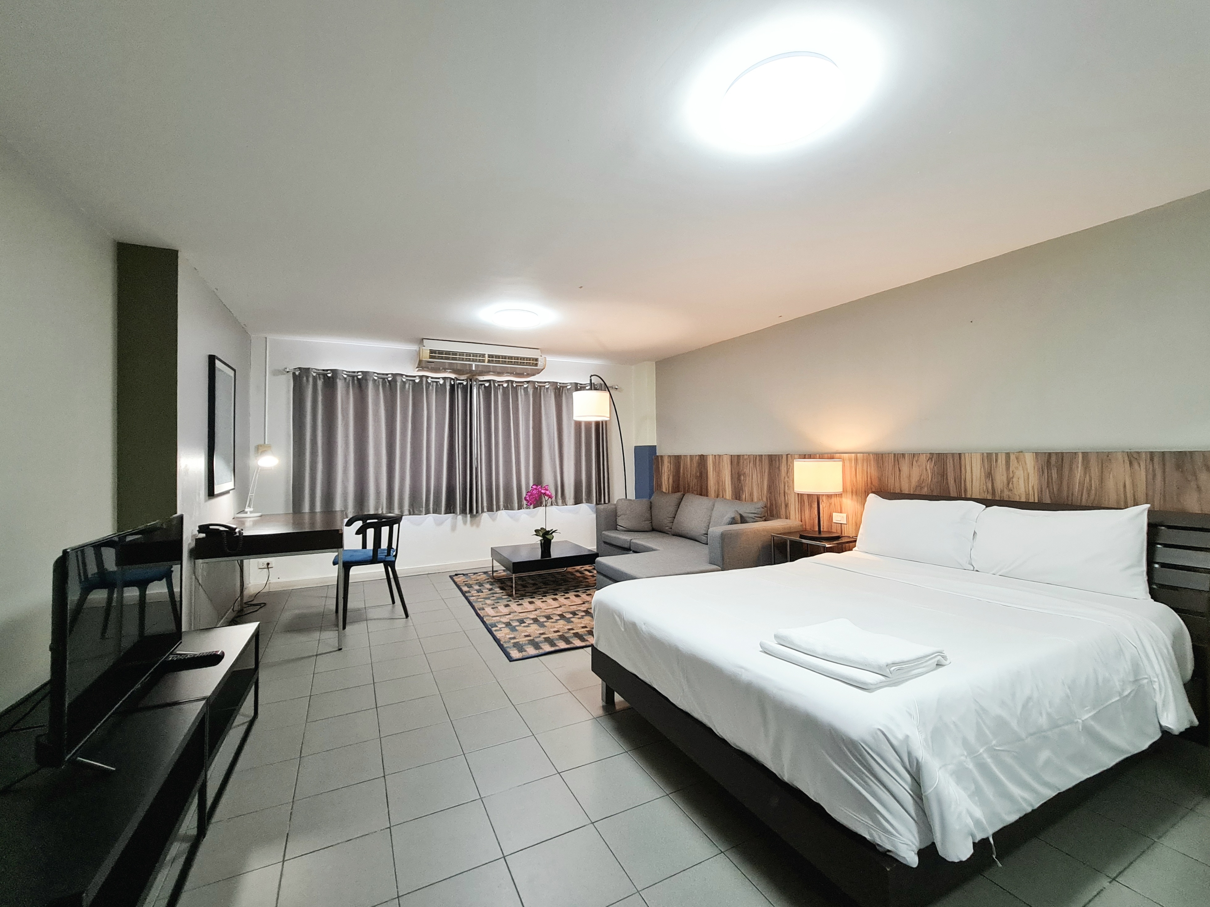 Sathorn Terrace Apartment(61) in Bang Rak, Bangkok
