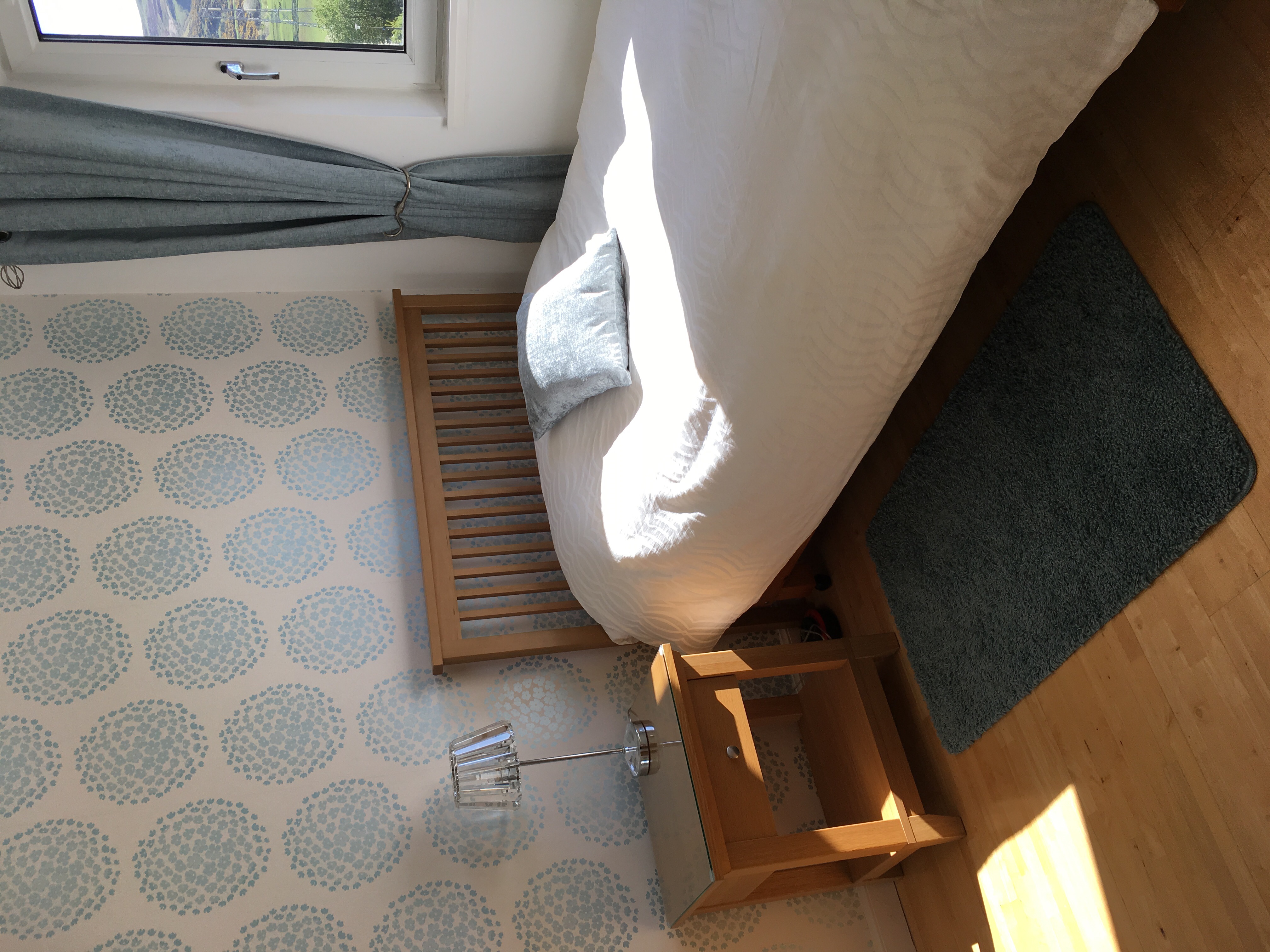 Sunny Room in house with beautiful views in Comiston and Swanston, Edinburgh