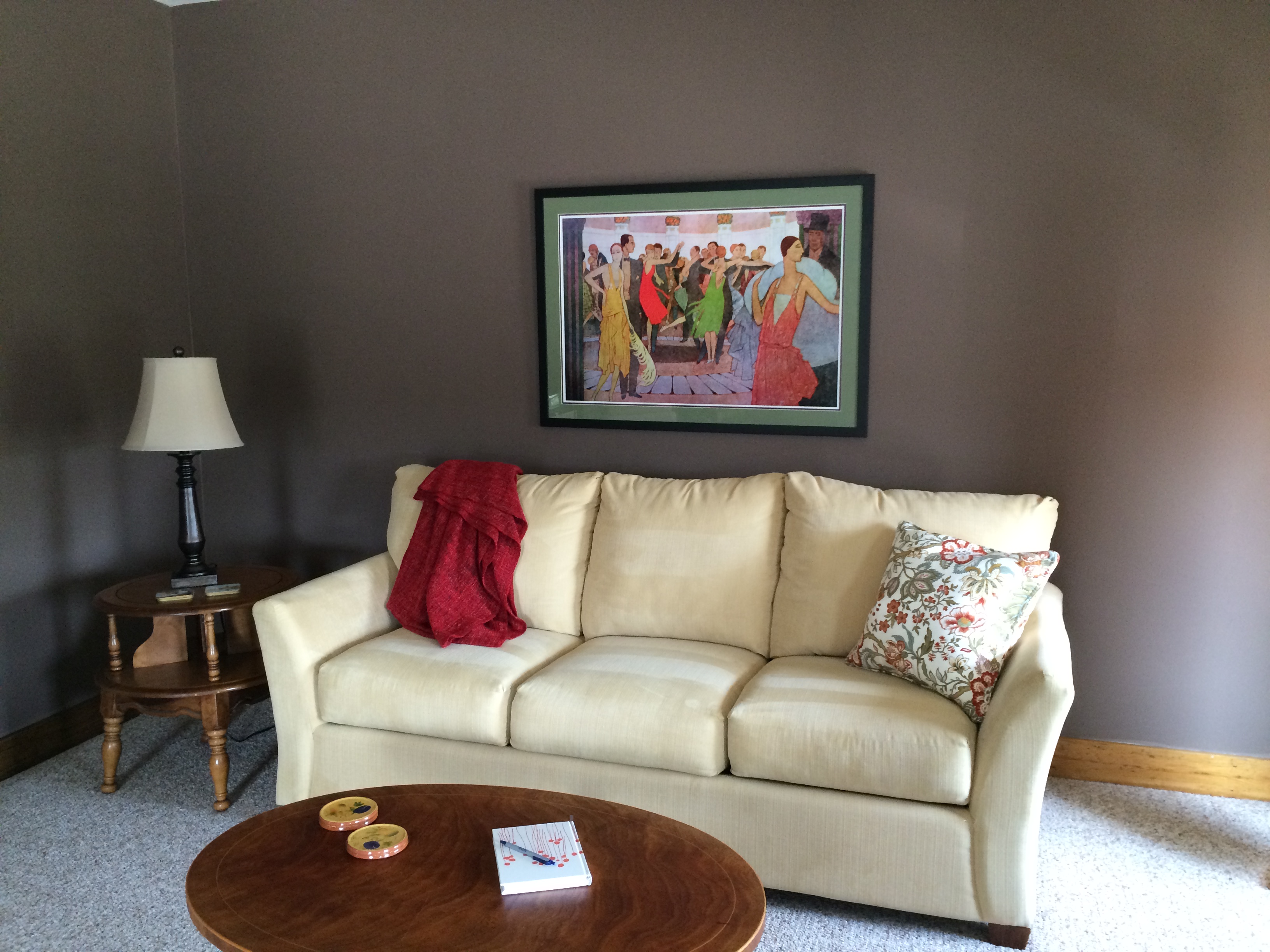 Wide River Winery Inn Serviced apartments for Rent in Le Claire, Iowa