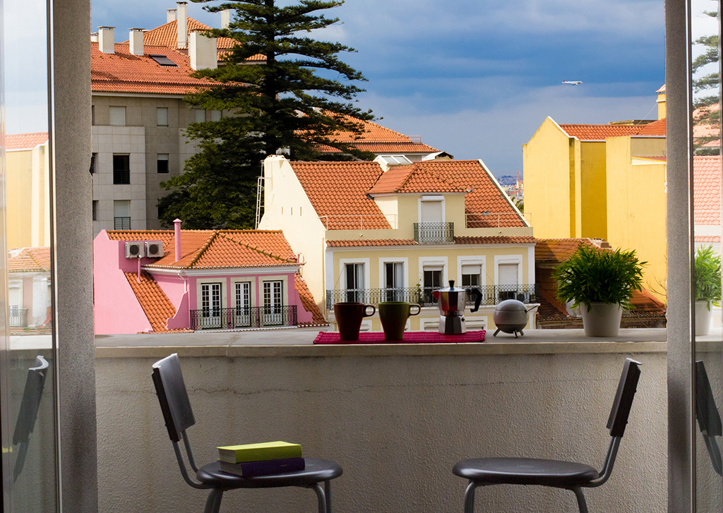 Historic Lisbon with Great Views & Indoor Parking