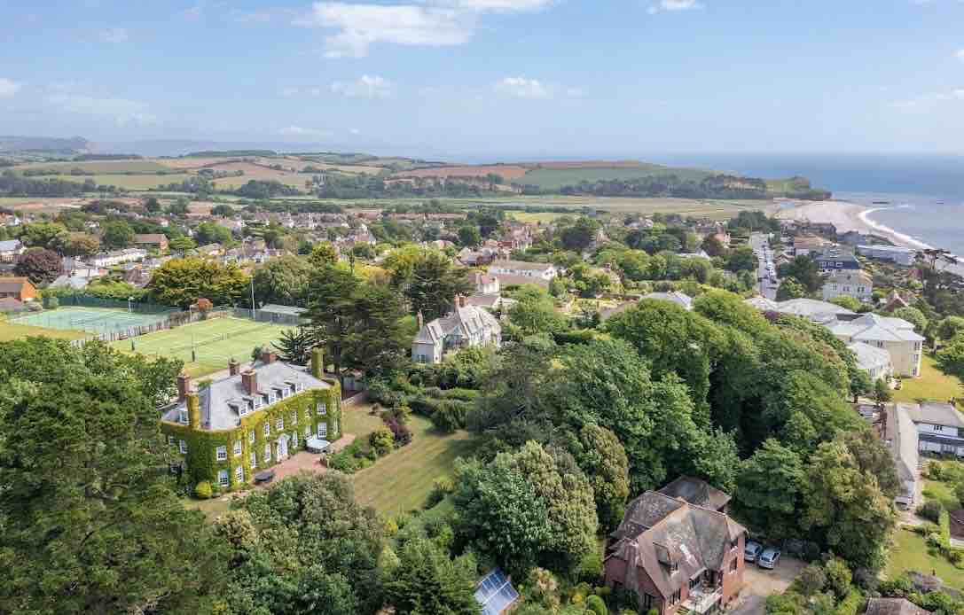 Watch Hill Manor House by the sea Hot tub Houses for Rent in Budleigh Salterton, England