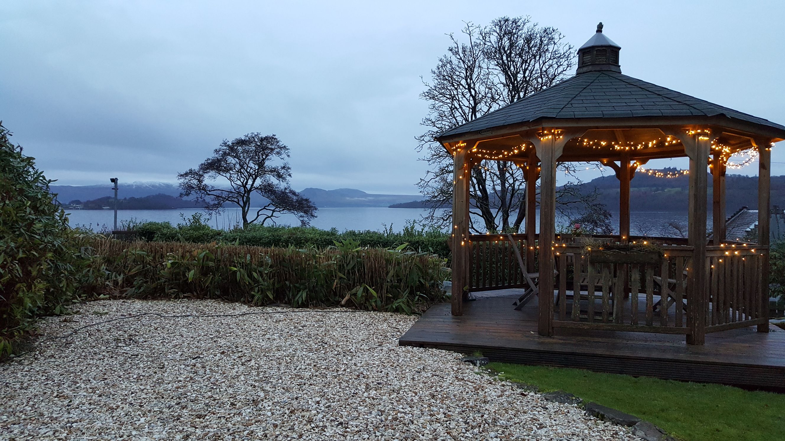 The Boathouse an apartment overlooking Loch Lomond Flats for Rent in