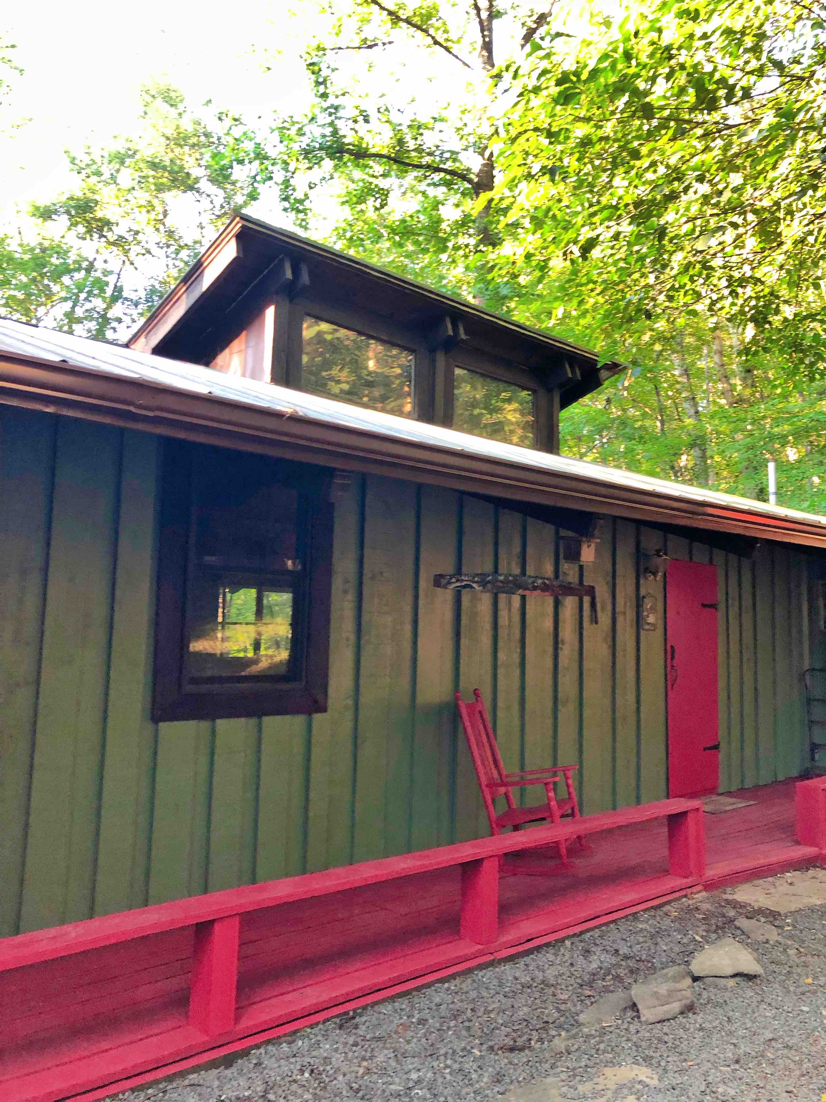 ** Black Bear Cabin at Shenandoah National Park ** Cabins for Rent in