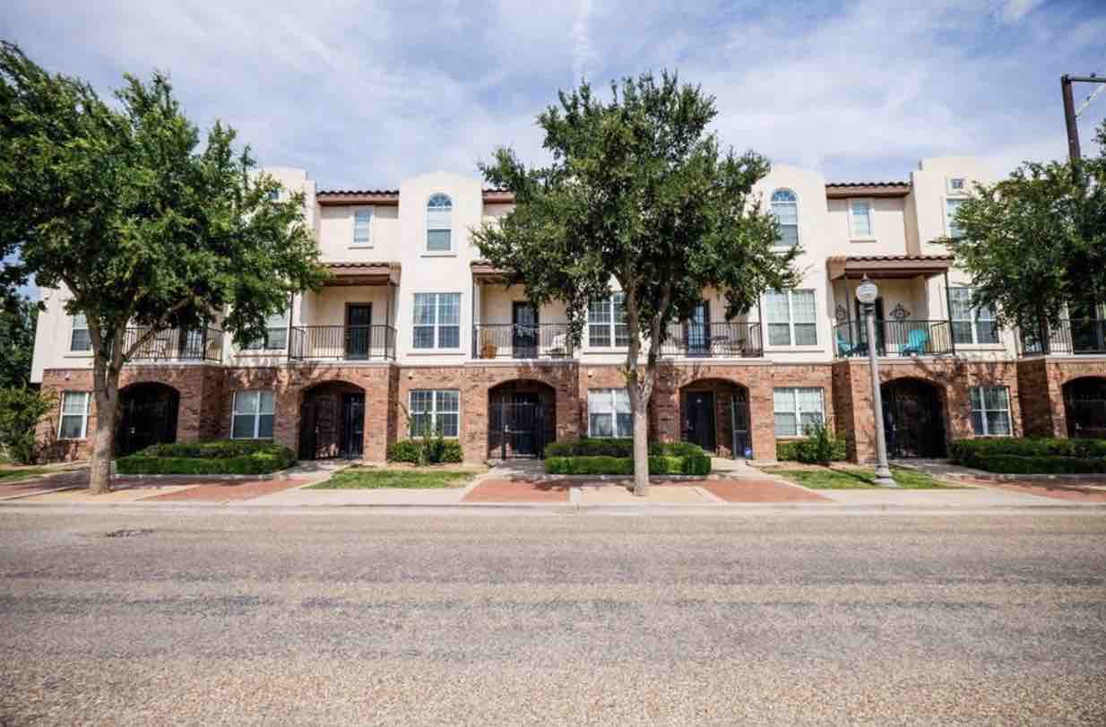 Townhouse Bedroom Suite B Townhouses for Rent in Lubbock, Texas