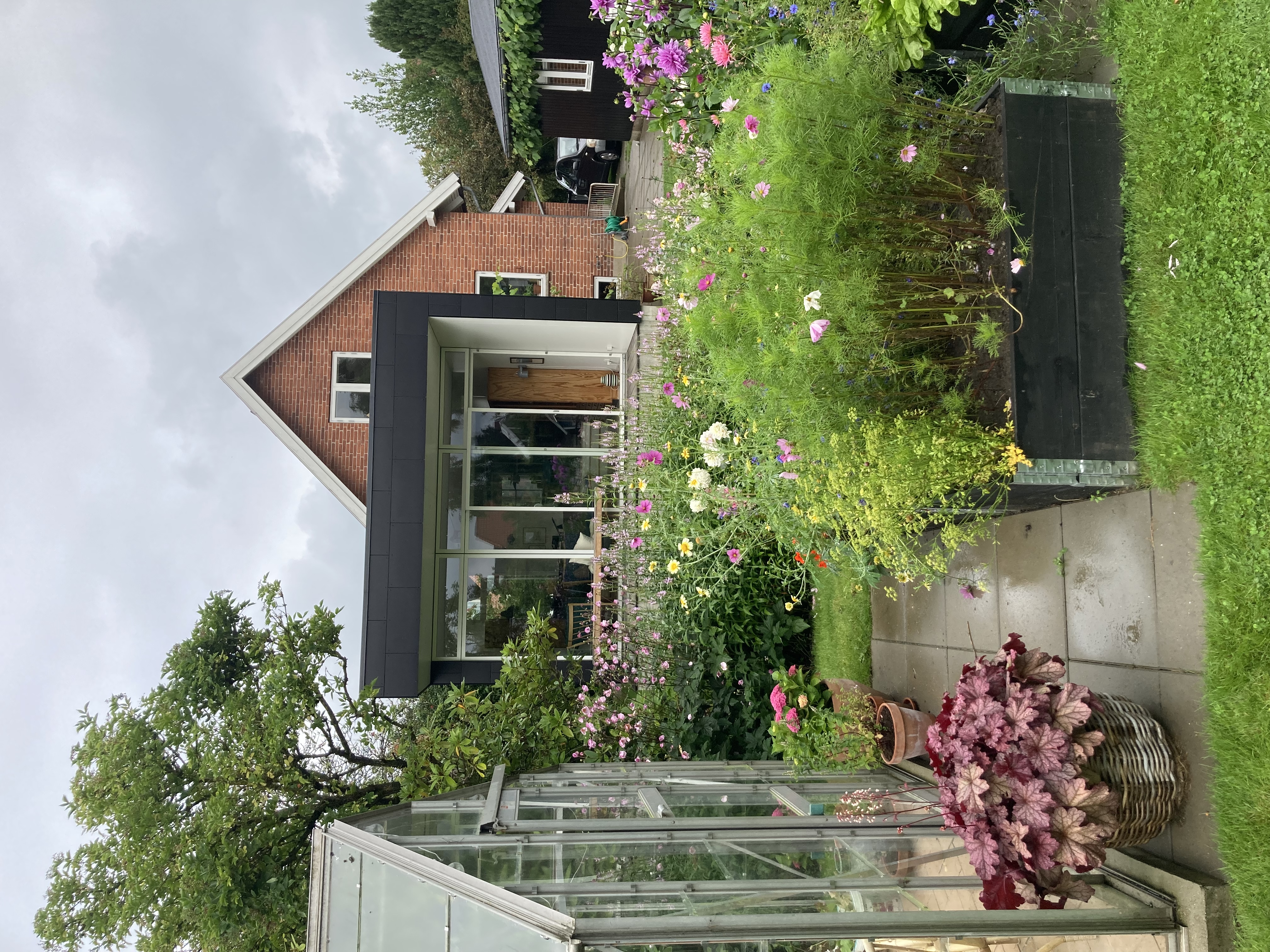 Cozy villa close to the city center