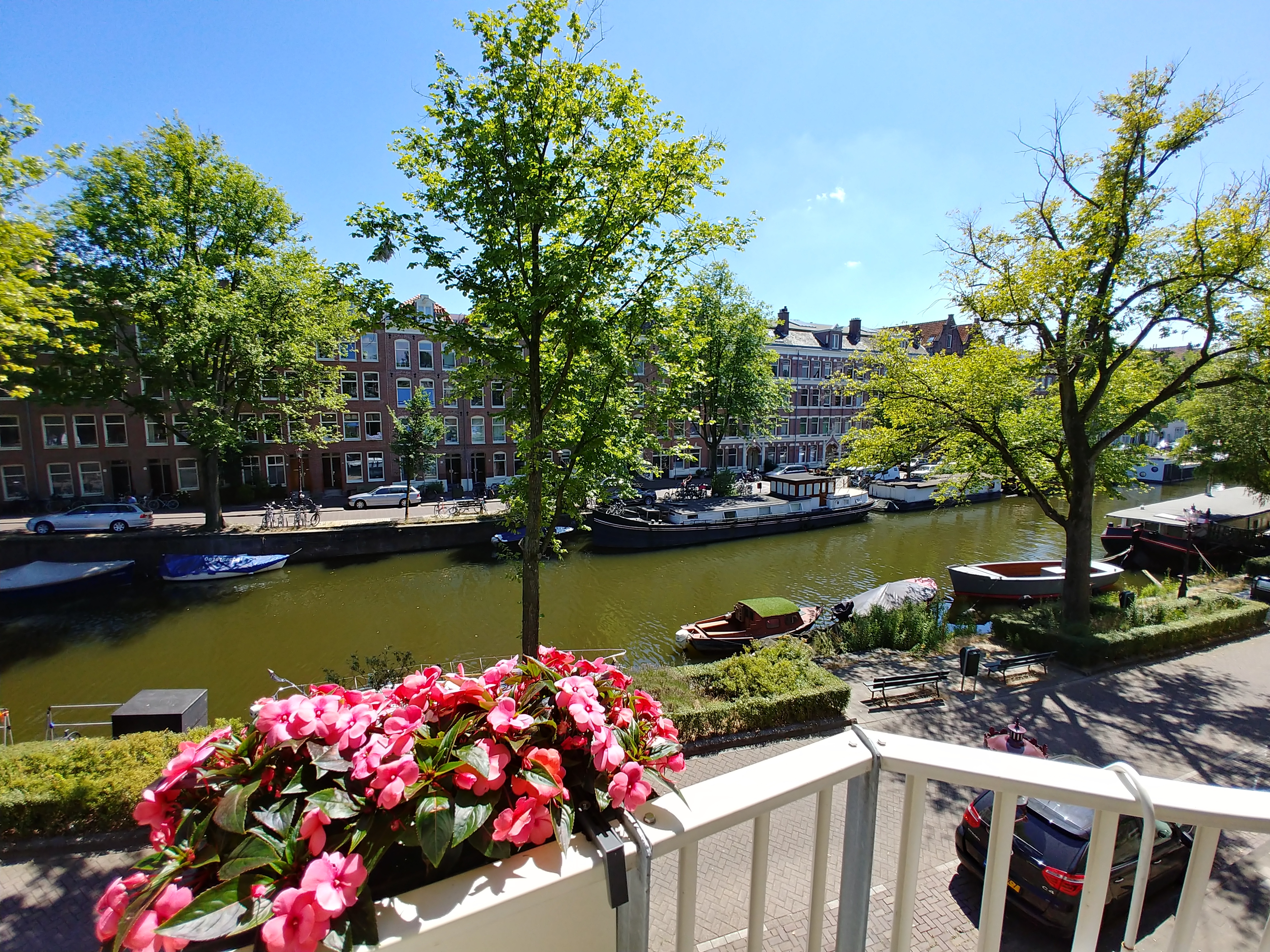 Bright renovated apartment in top location — Amsterdam stay