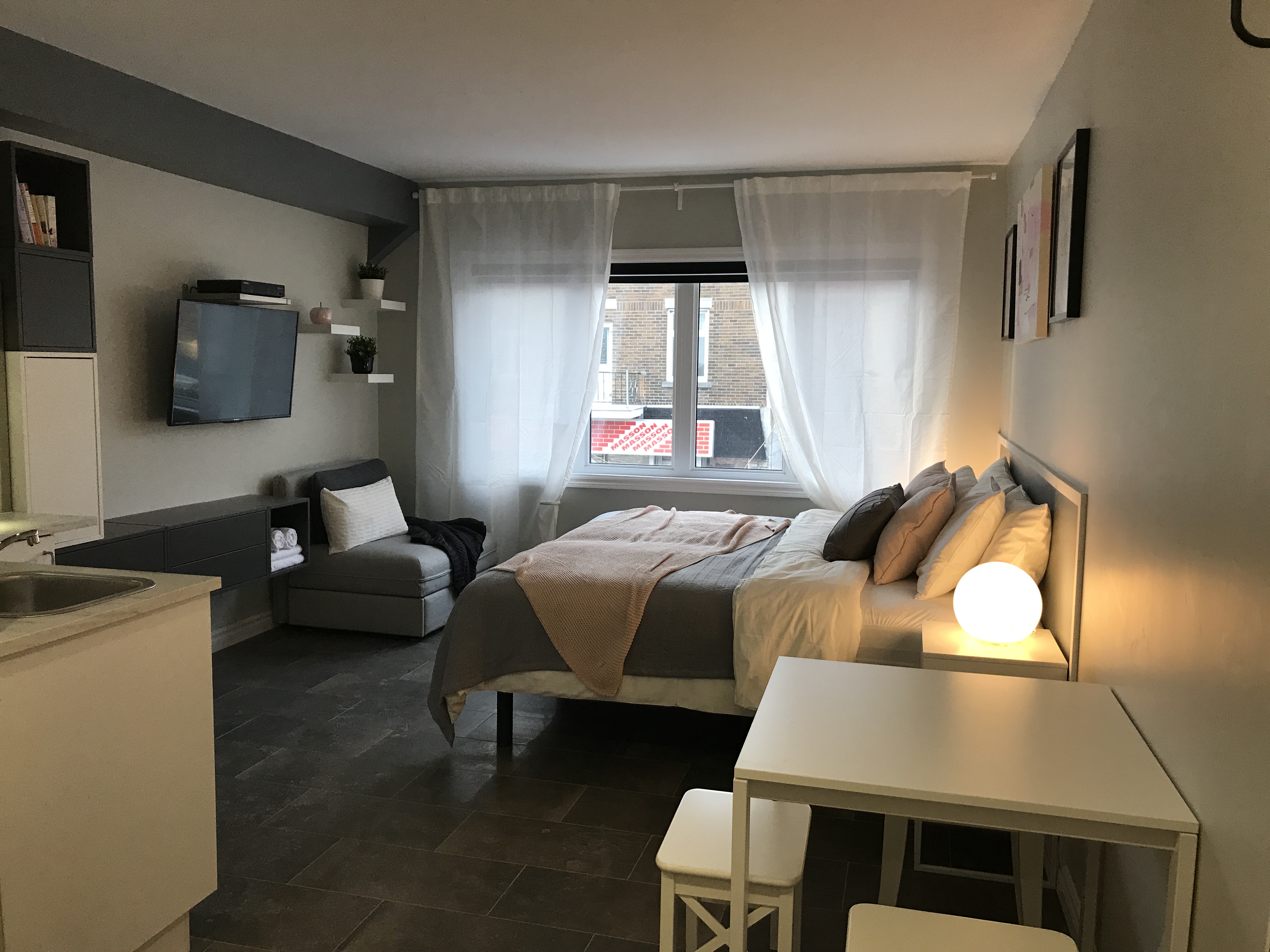 Cozy room-Olympic Stadium Montreal #2