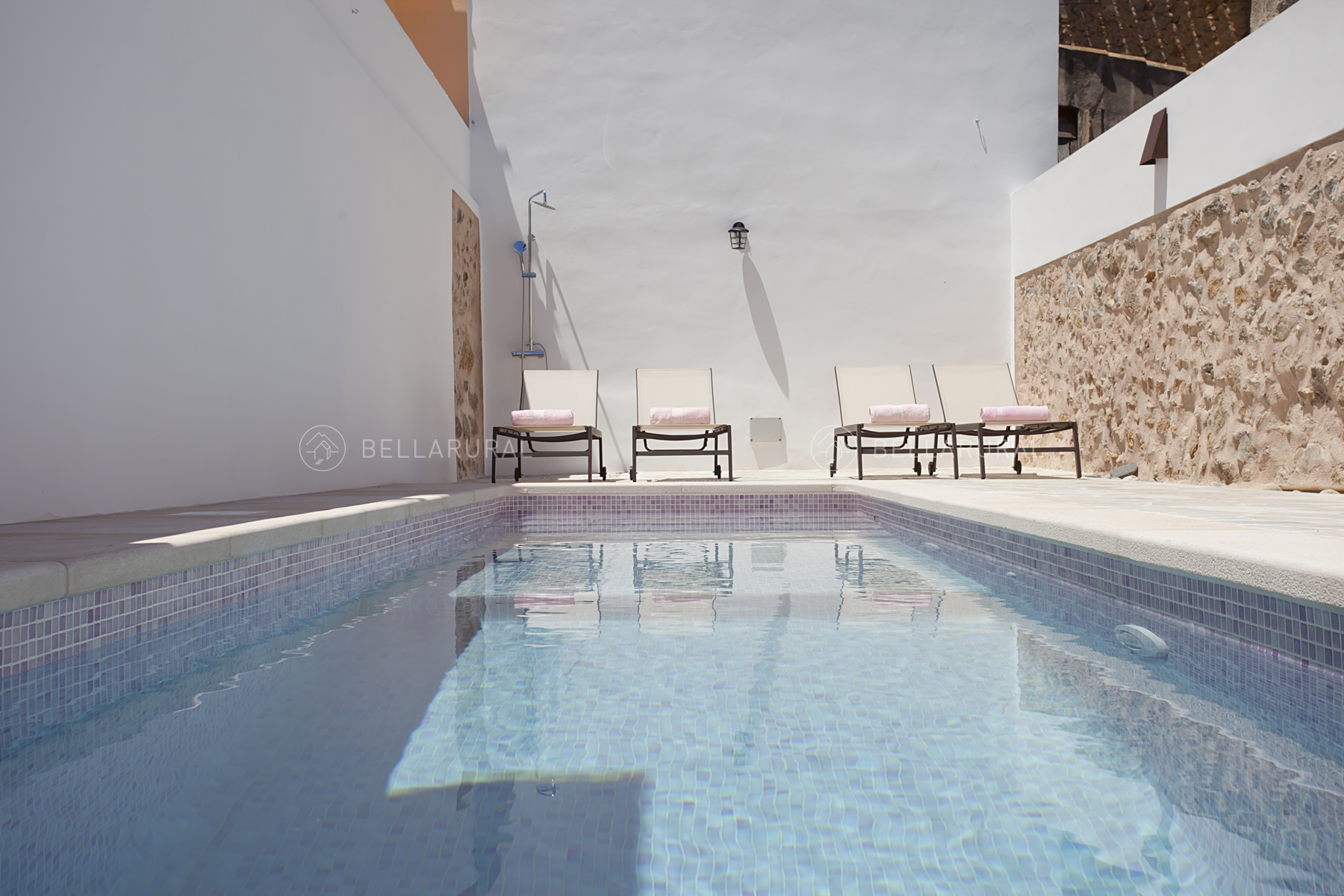 YOUR HOME IN ARTÀ: MAJOR 72